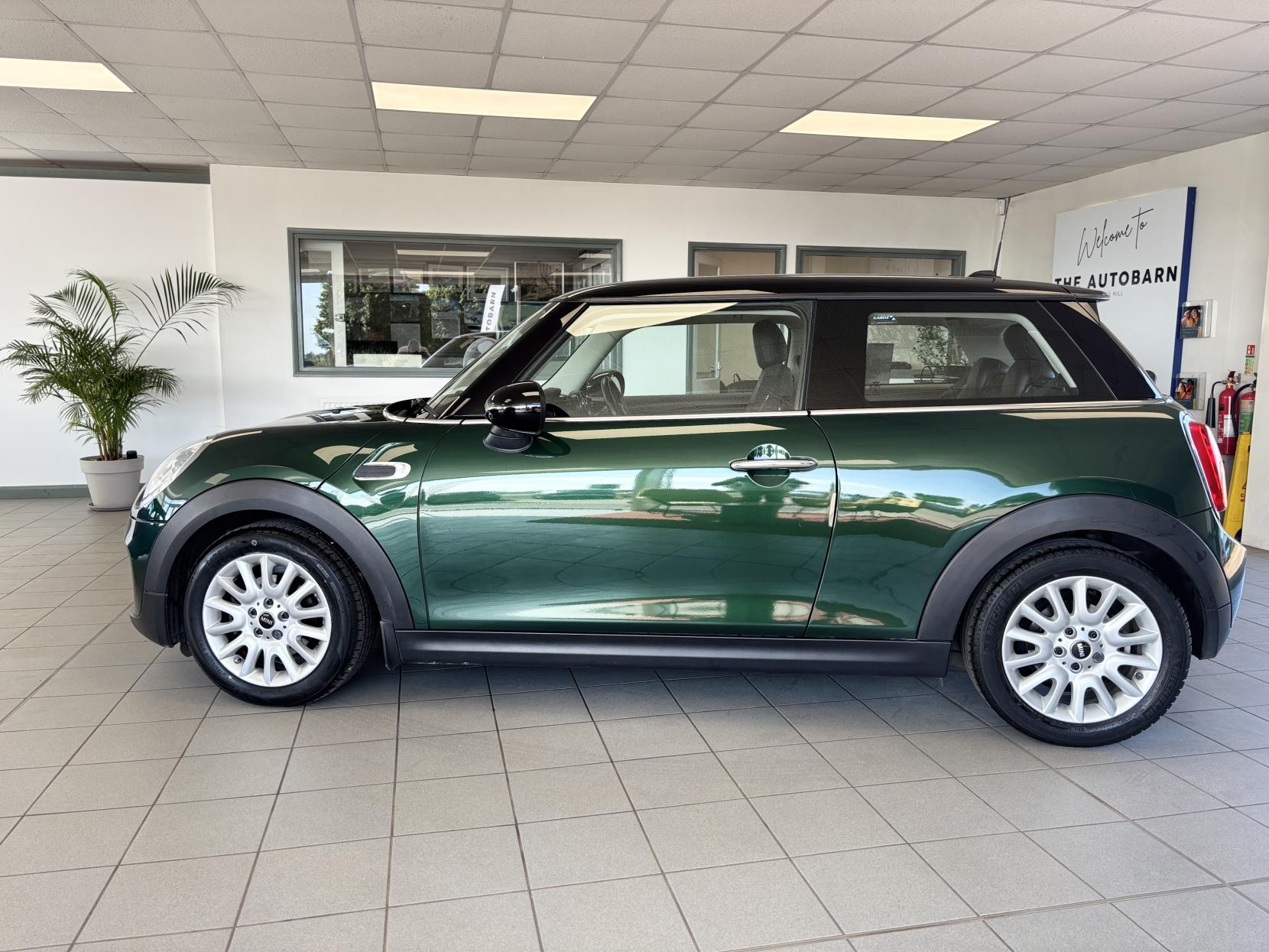MINI Hatch 1.5 Cooper Hatchback 3dr Petrol Manual Euro 6 (s/s) (136 ps)