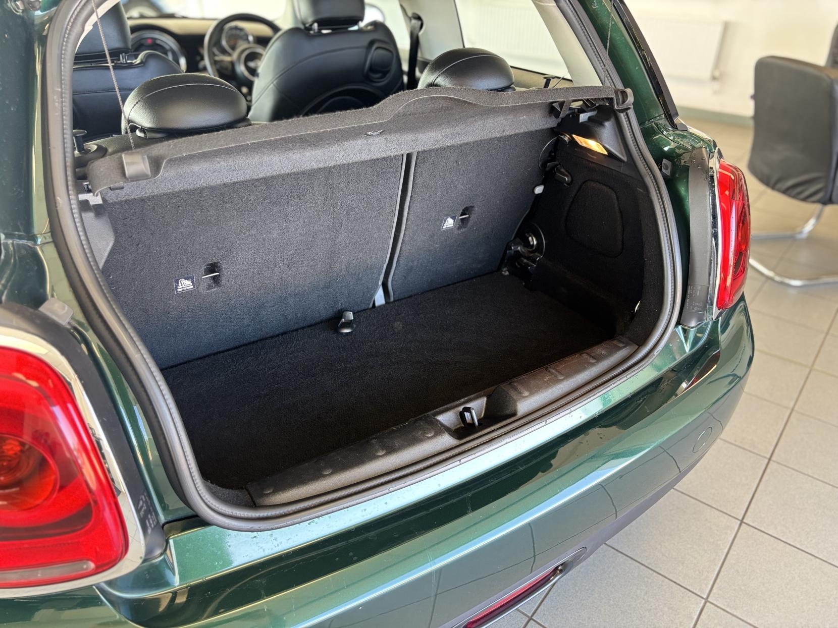 MINI Hatch 1.5 Cooper Hatchback 3dr Petrol Manual Euro 6 (s/s) (136 ps)