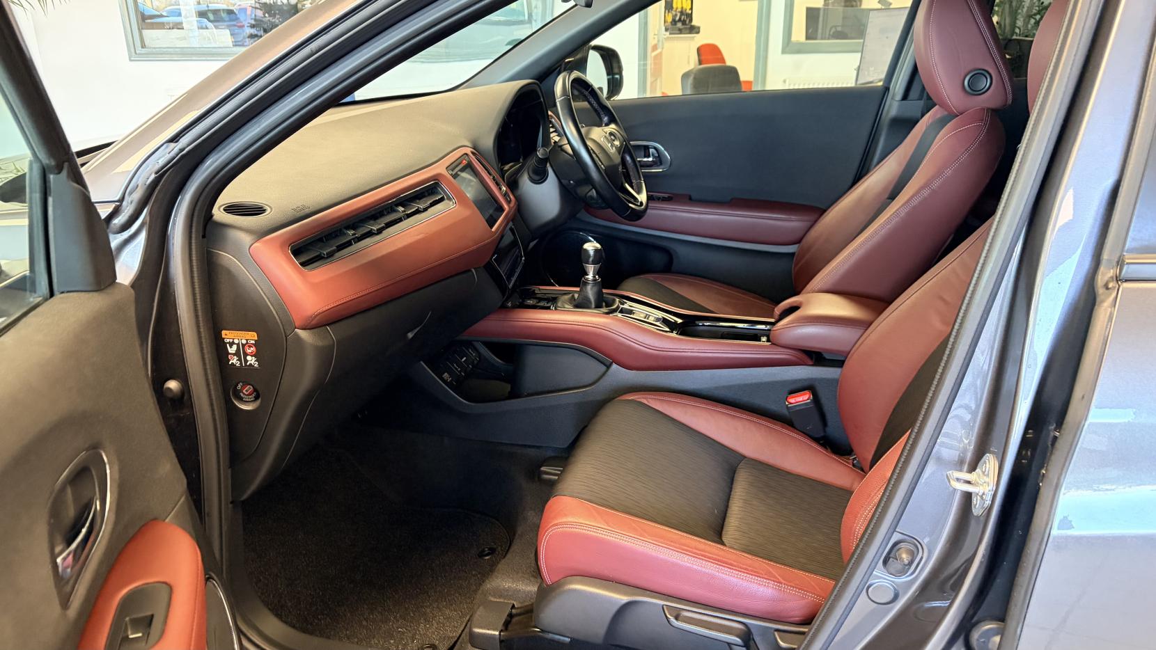 Honda HR-V 1.5 VTEC Turbo Sport SUV 5dr Petrol Manual Euro 6 (s/s) (182 ps)