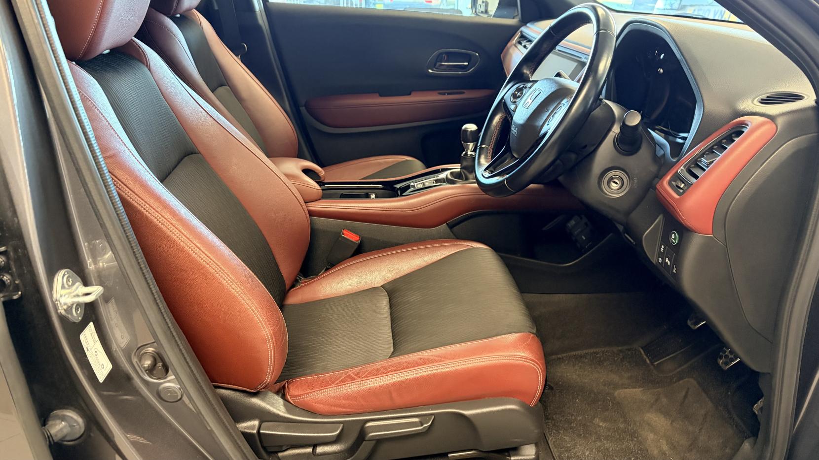 Honda HR-V 1.5 VTEC Turbo Sport SUV 5dr Petrol Manual Euro 6 (s/s) (182 ps)