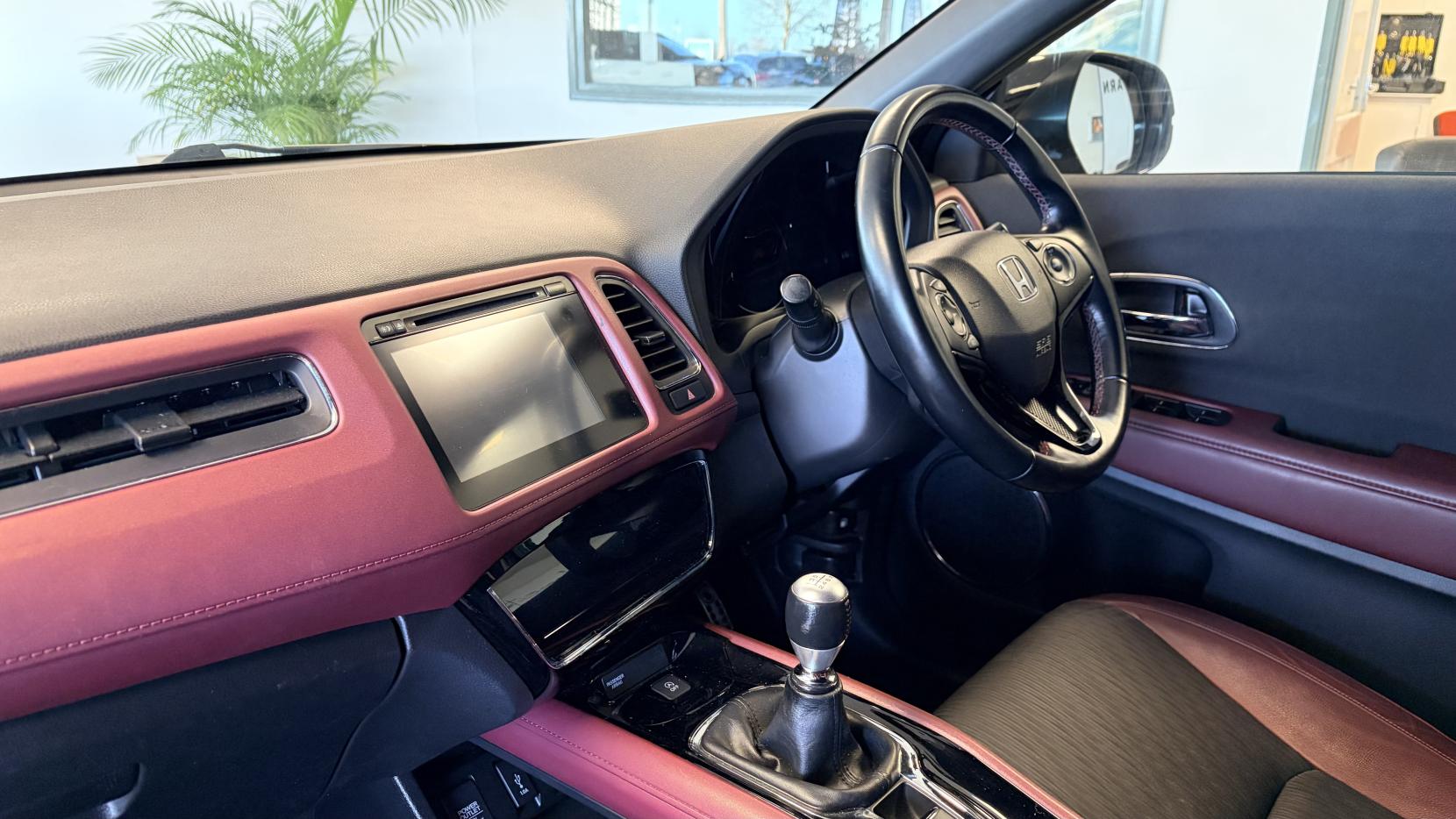 Honda HR-V 1.5 VTEC Turbo Sport SUV 5dr Petrol Manual Euro 6 (s/s) (182 ps)