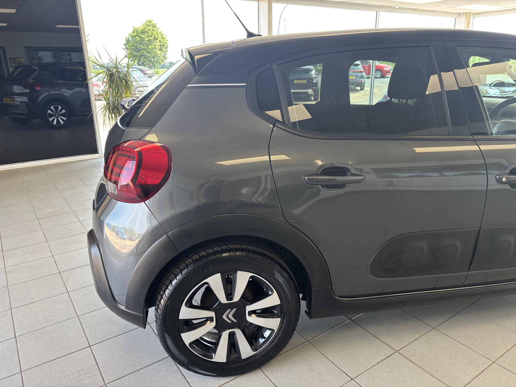 Citroen C3 1.2 PureTech Flair Hatchback 5dr Petrol Manual Euro 6 (82 ps)