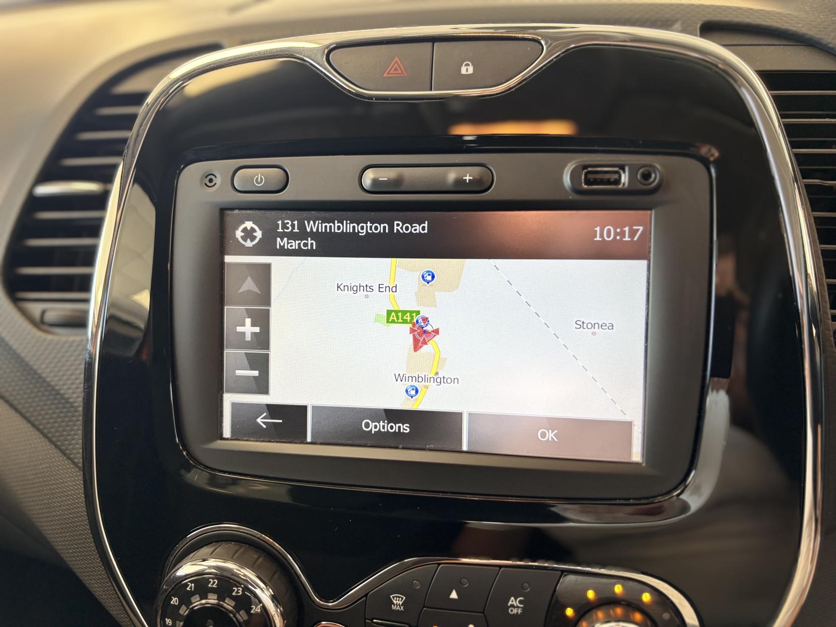 Renault Captur 1.5 dCi Dynamique S MediaNav SUV 5dr Diesel EDC Euro 5 (90 ps)