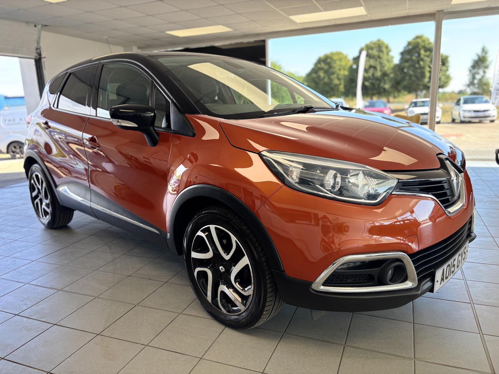 Renault Captur 1.5 dCi Dynamique S MediaNav SUV 5dr Diesel EDC Euro 5 (90 ps)