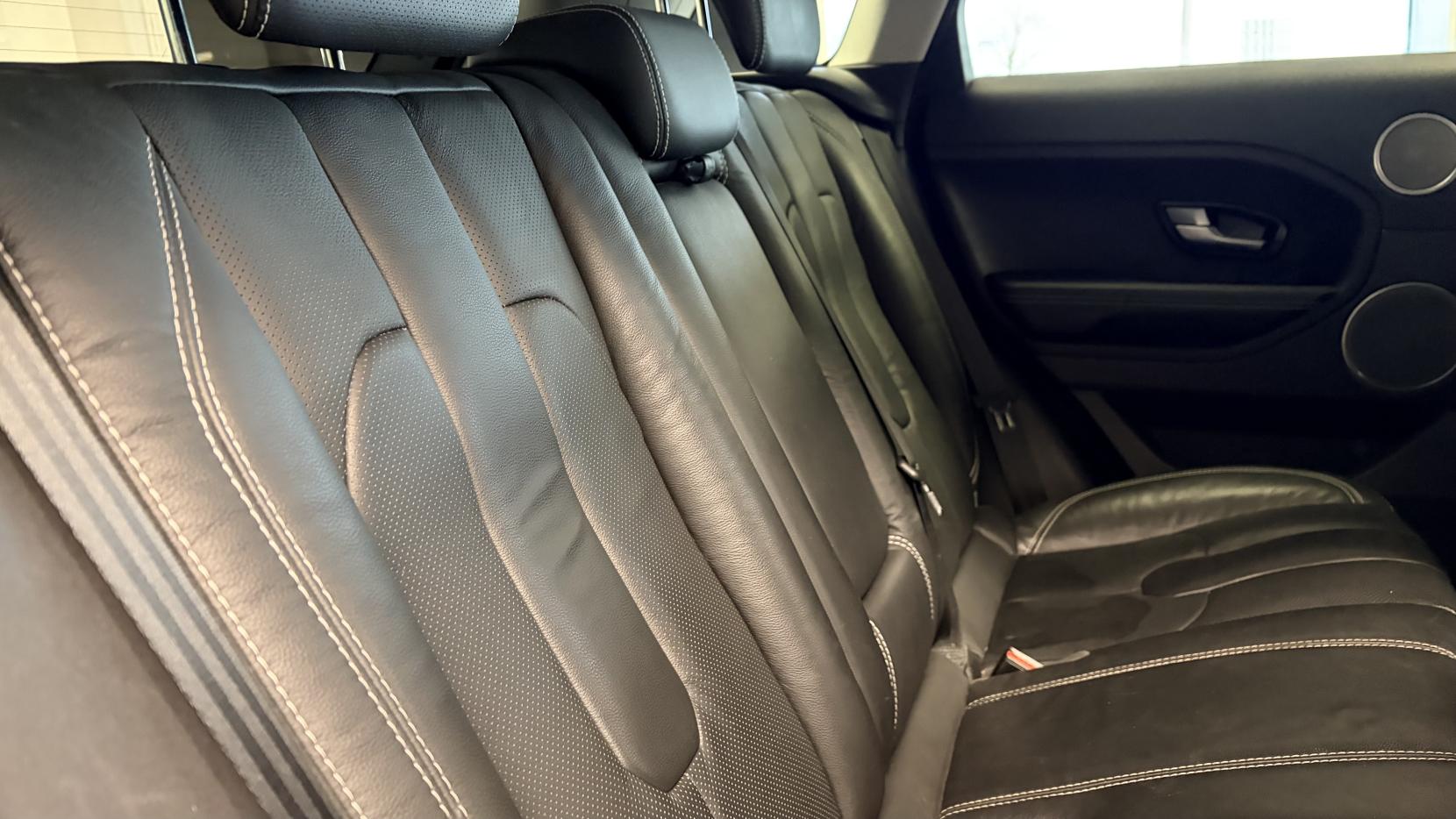 Land Rover Range Rover Evoque 2.2 SD4 Dynamic SUV 5dr Diesel Auto 4WD Euro 5 (s/s) (190 ps)