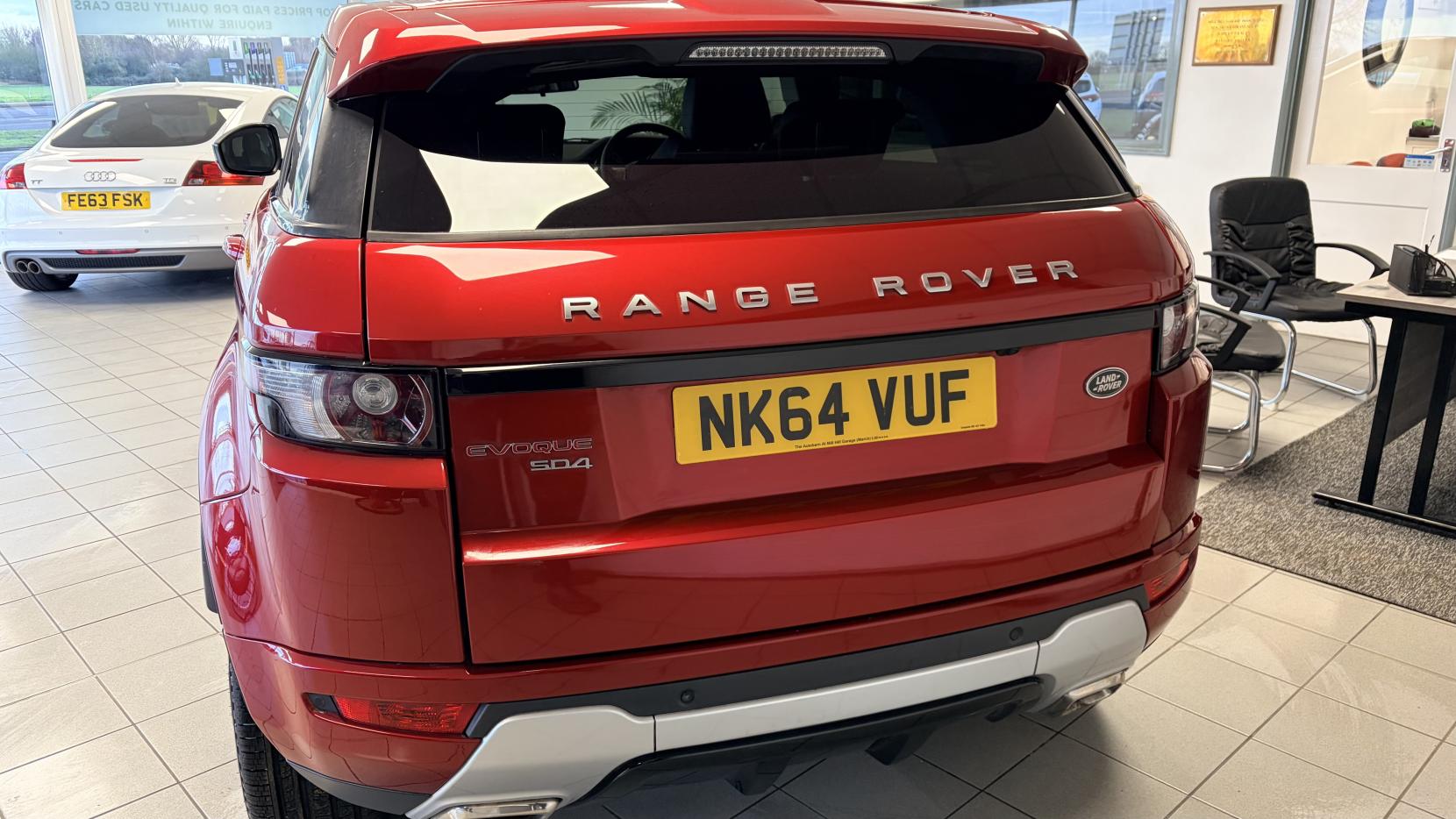 Land Rover Range Rover Evoque 2.2 SD4 Dynamic SUV 5dr Diesel Auto 4WD Euro 5 (s/s) (190 ps)