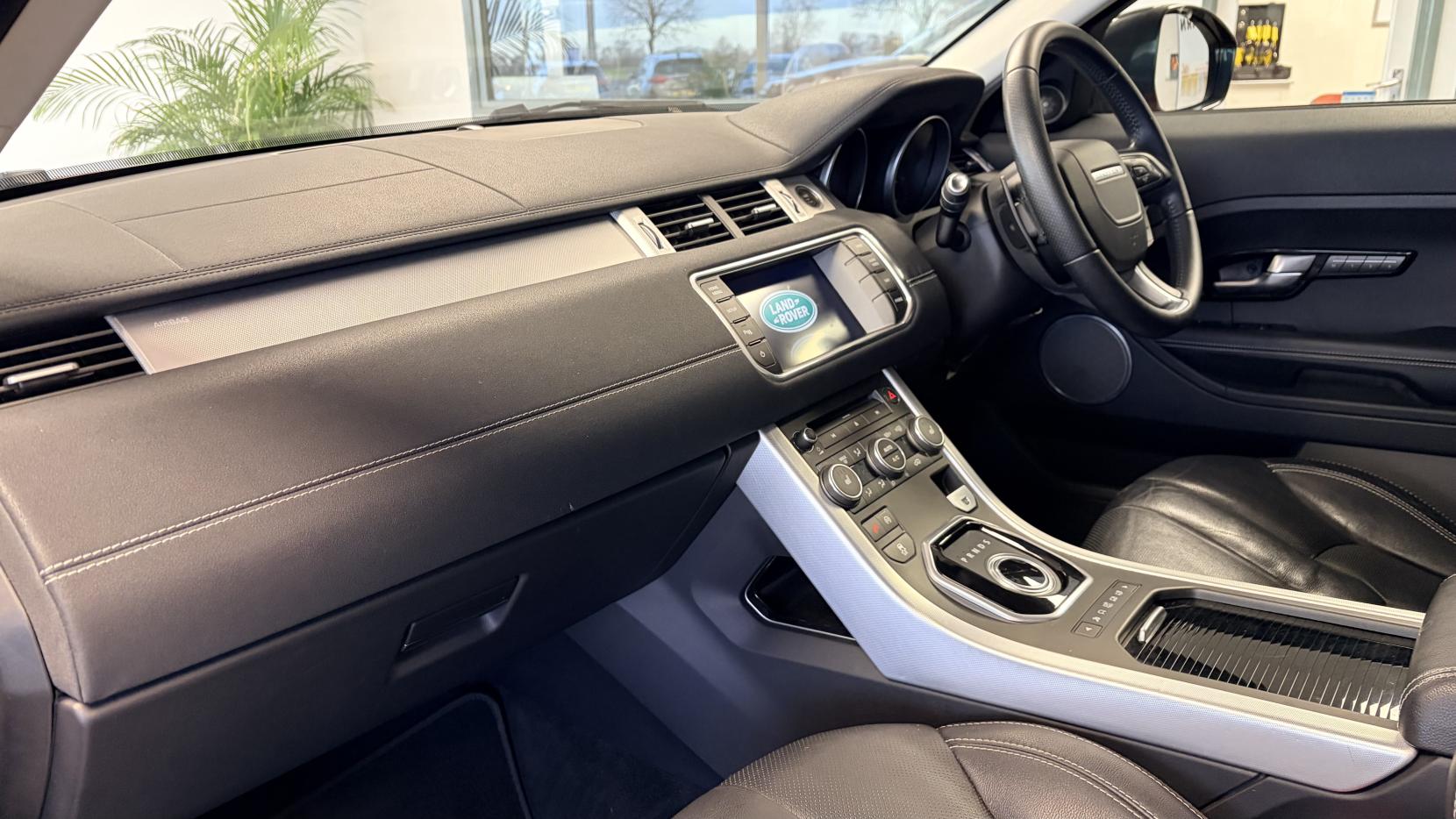 Land Rover Range Rover Evoque 2.2 SD4 Dynamic SUV 5dr Diesel Auto 4WD Euro 5 (s/s) (190 ps)