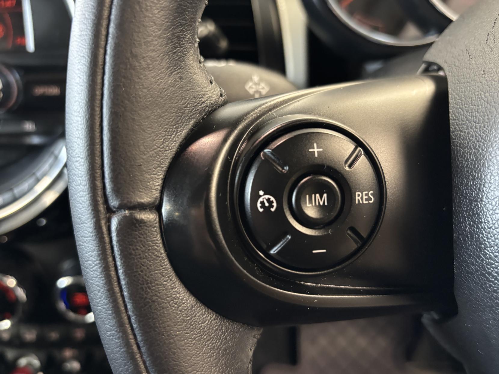 MINI Hatch 1.5 Cooper Hatchback 5dr Petrol Manual Euro 6 (s/s) (136 ps)