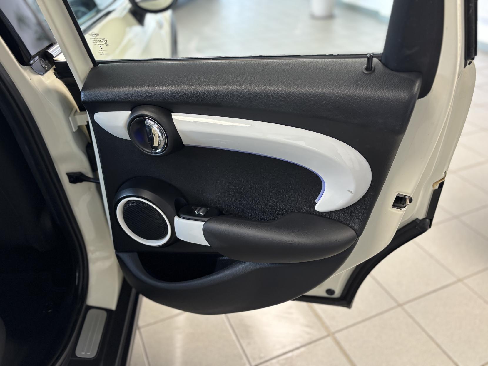 MINI Hatch 1.5 Cooper Hatchback 5dr Petrol Manual Euro 6 (s/s) (136 ps)