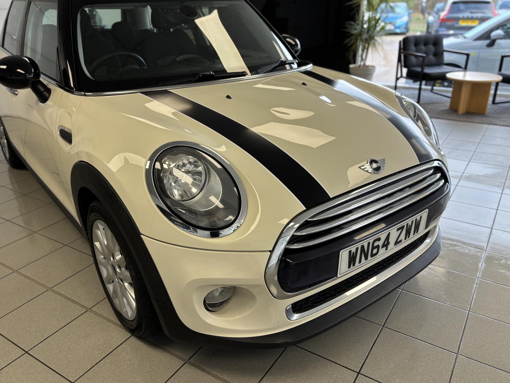 MINI Hatch 1.5 Cooper Hatchback 5dr Petrol Manual Euro 6 (s/s) (136 ps)