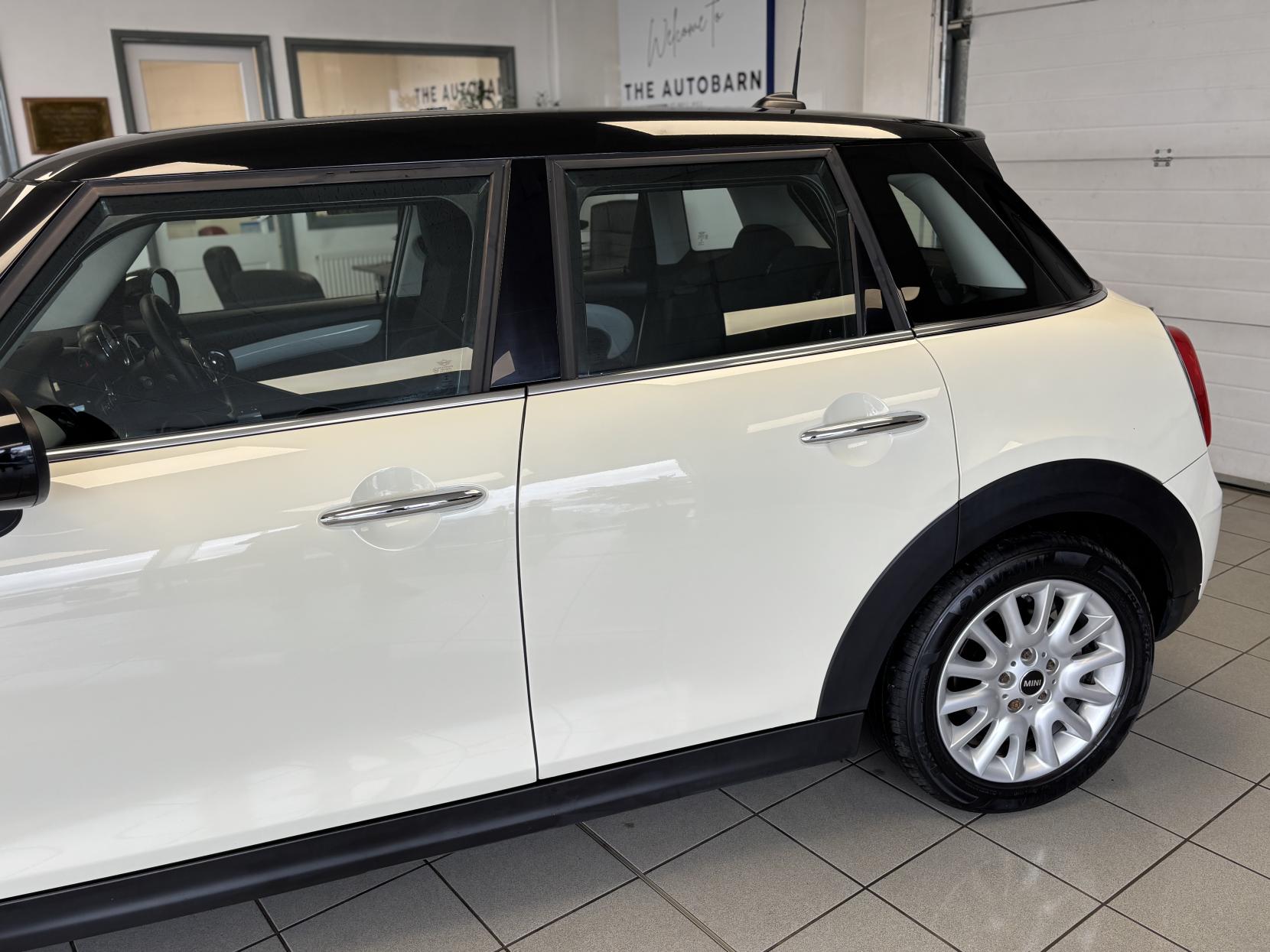 MINI Hatch 1.5 Cooper Hatchback 5dr Petrol Manual Euro 6 (s/s) (136 ps)