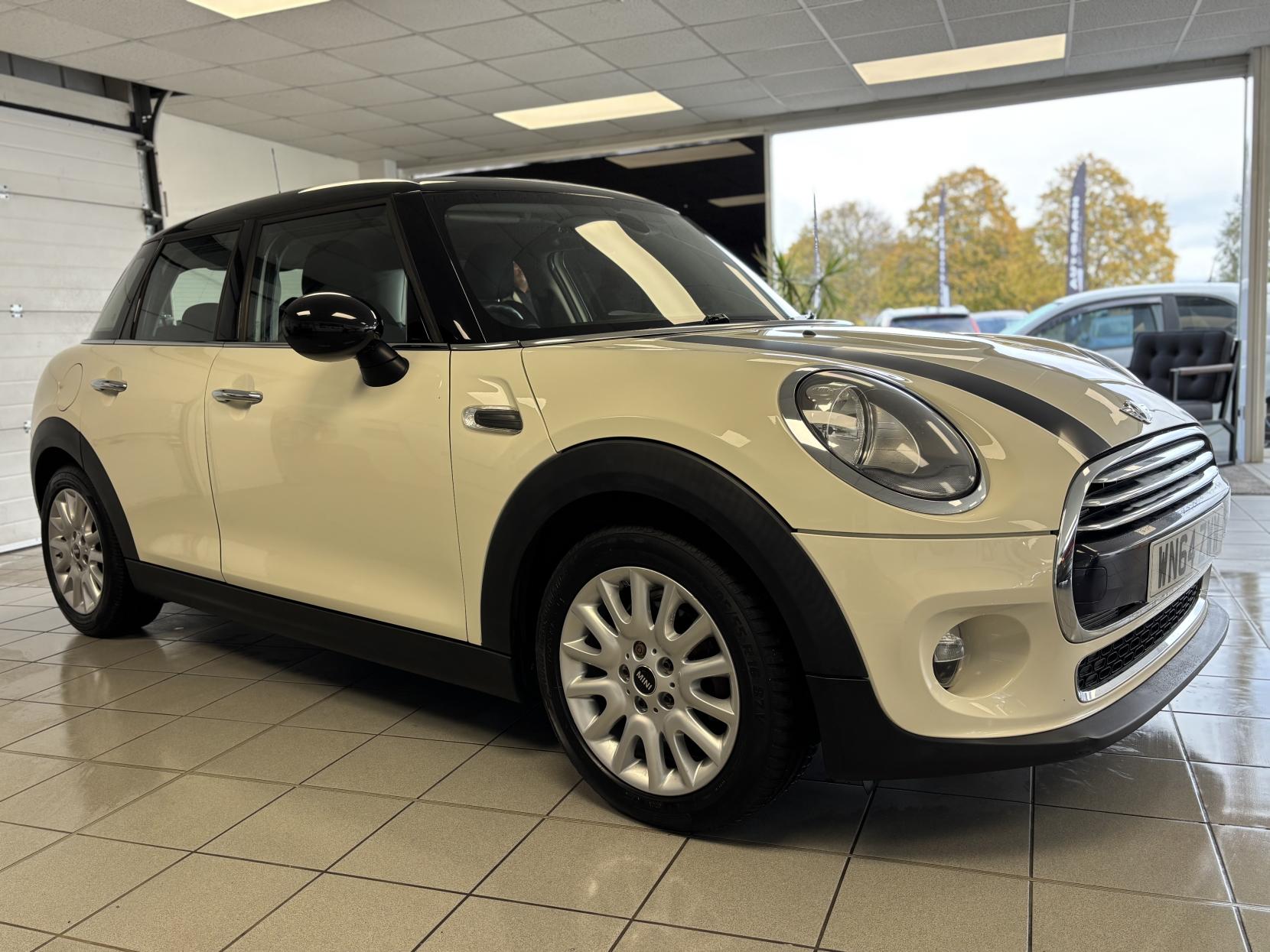 MINI Hatch 1.5 Cooper Hatchback 5dr Petrol Manual Euro 6 (s/s) (136 ps)