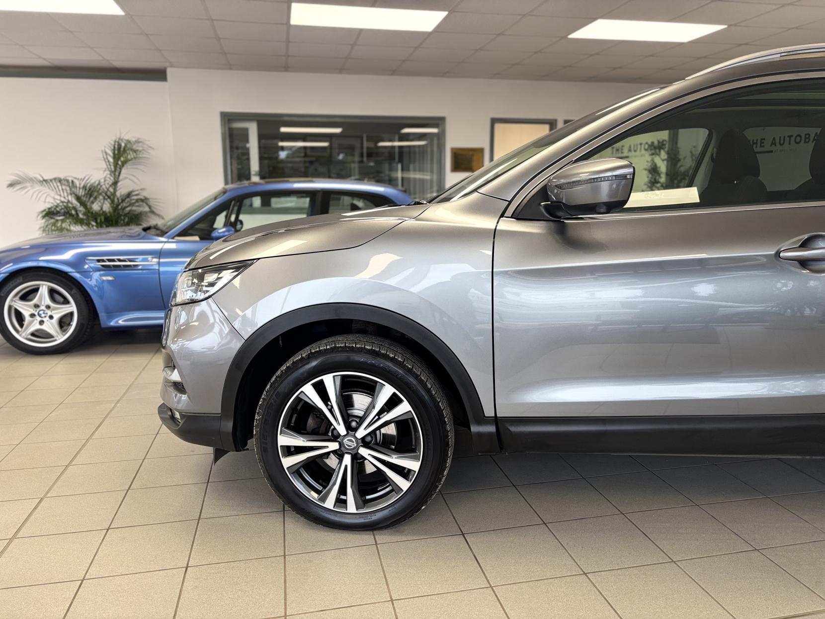 Nissan Qashqai 1.6 dCi N-Connecta SUV 5dr Diesel Manual Euro 6 (s/s) (130 ps)