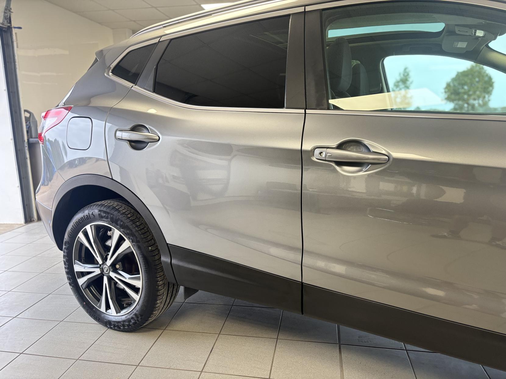 Nissan Qashqai 1.6 dCi N-Connecta SUV 5dr Diesel Manual Euro 6 (s/s) (130 ps)