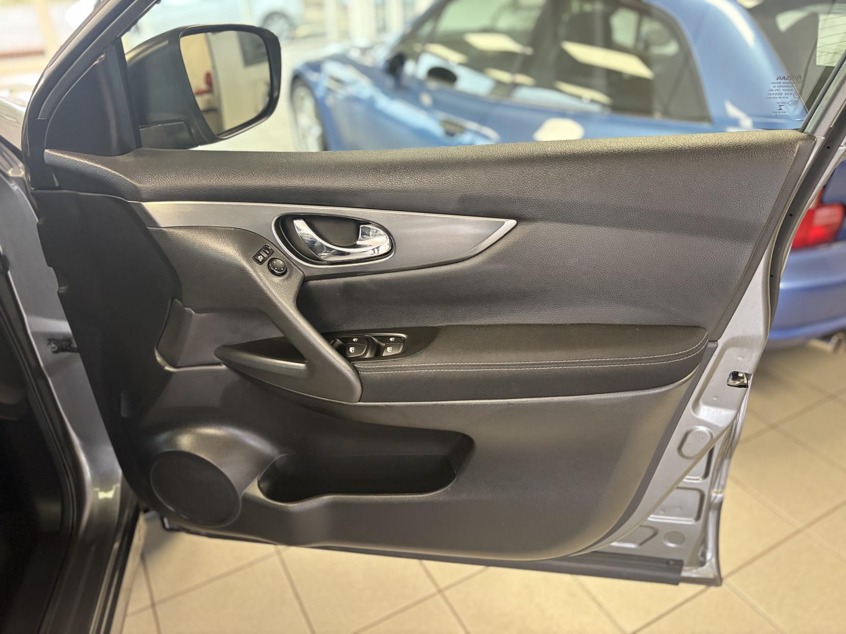 Nissan Qashqai 1.6 dCi N-Connecta SUV 5dr Diesel Manual Euro 6 (s/s) (130 ps)