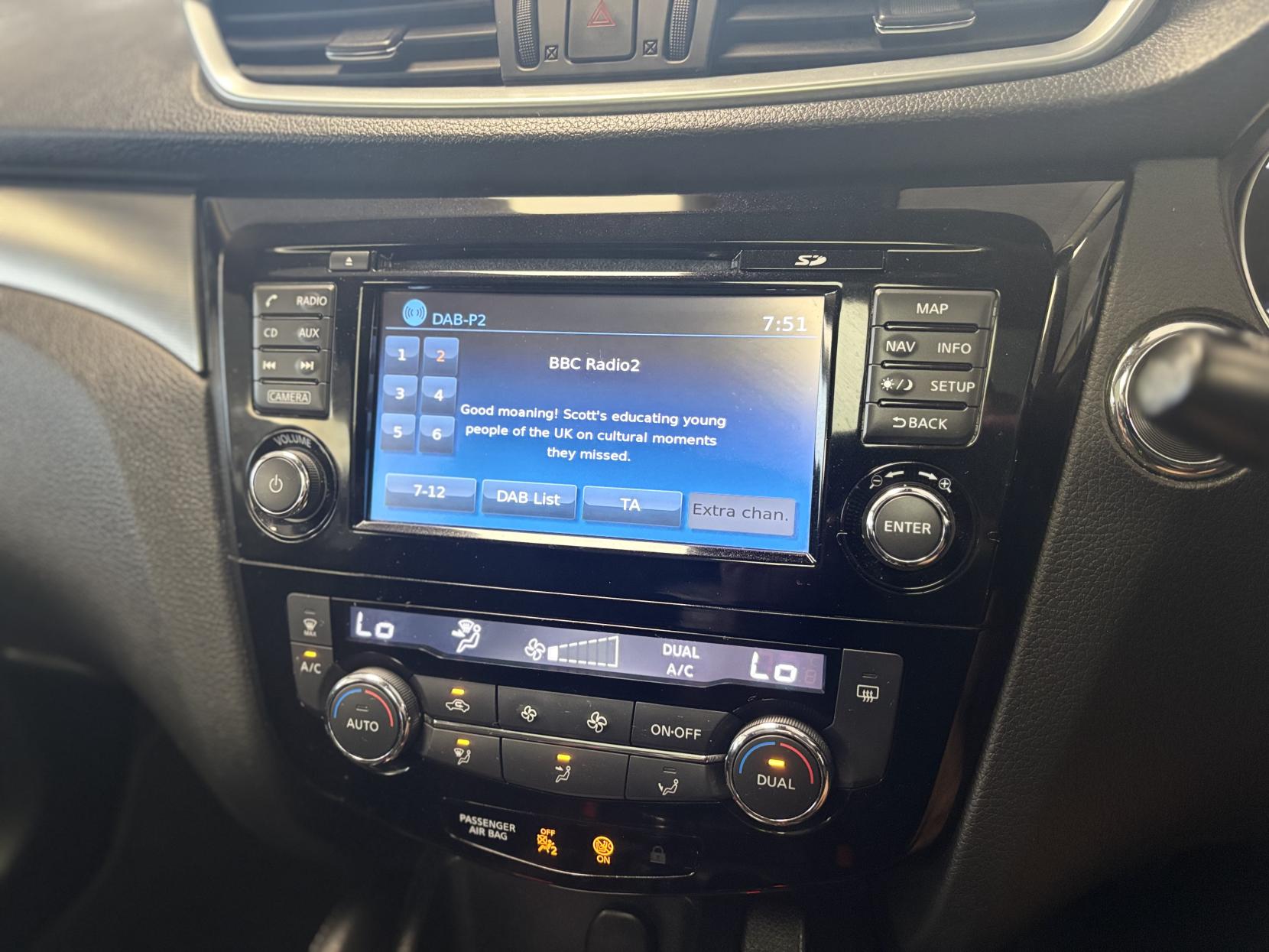 Nissan Qashqai 1.6 dCi N-Connecta SUV 5dr Diesel Manual Euro 6 (s/s) (130 ps)