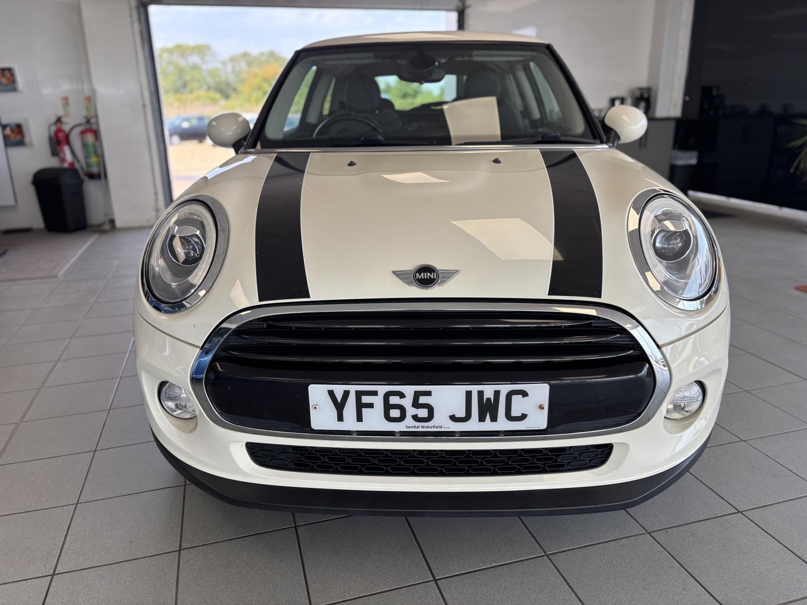 MINI Hatch 1.5 Cooper D Hatchback 3dr Diesel Manual Euro 6 (s/s) (116 ps)