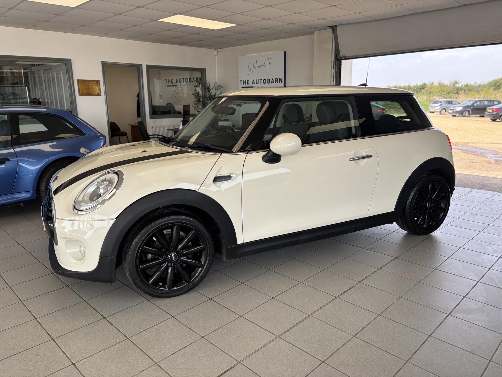 MINI Hatch 1.5 Cooper D Hatchback 3dr Diesel Manual Euro 6 (s/s) (116 ps)