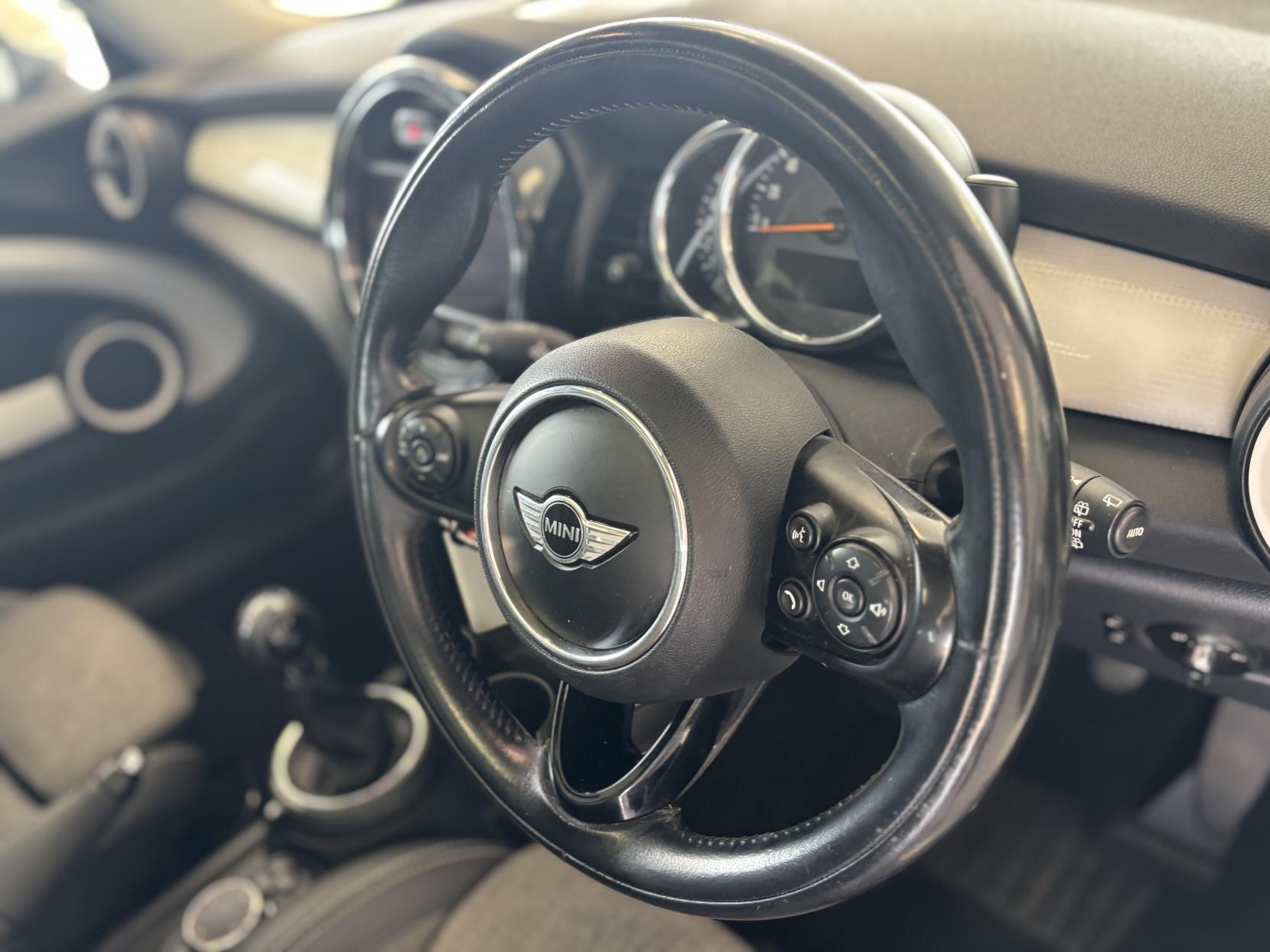 MINI Hatch 1.5 Cooper D Hatchback 3dr Diesel Manual Euro 6 (s/s) (116 ps)