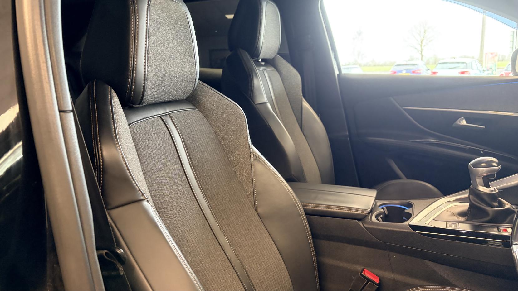 Peugeot 3008 1.2 PureTech GT Line SUV 5dr Petrol Manual Euro 6 (s/s) (130 ps)