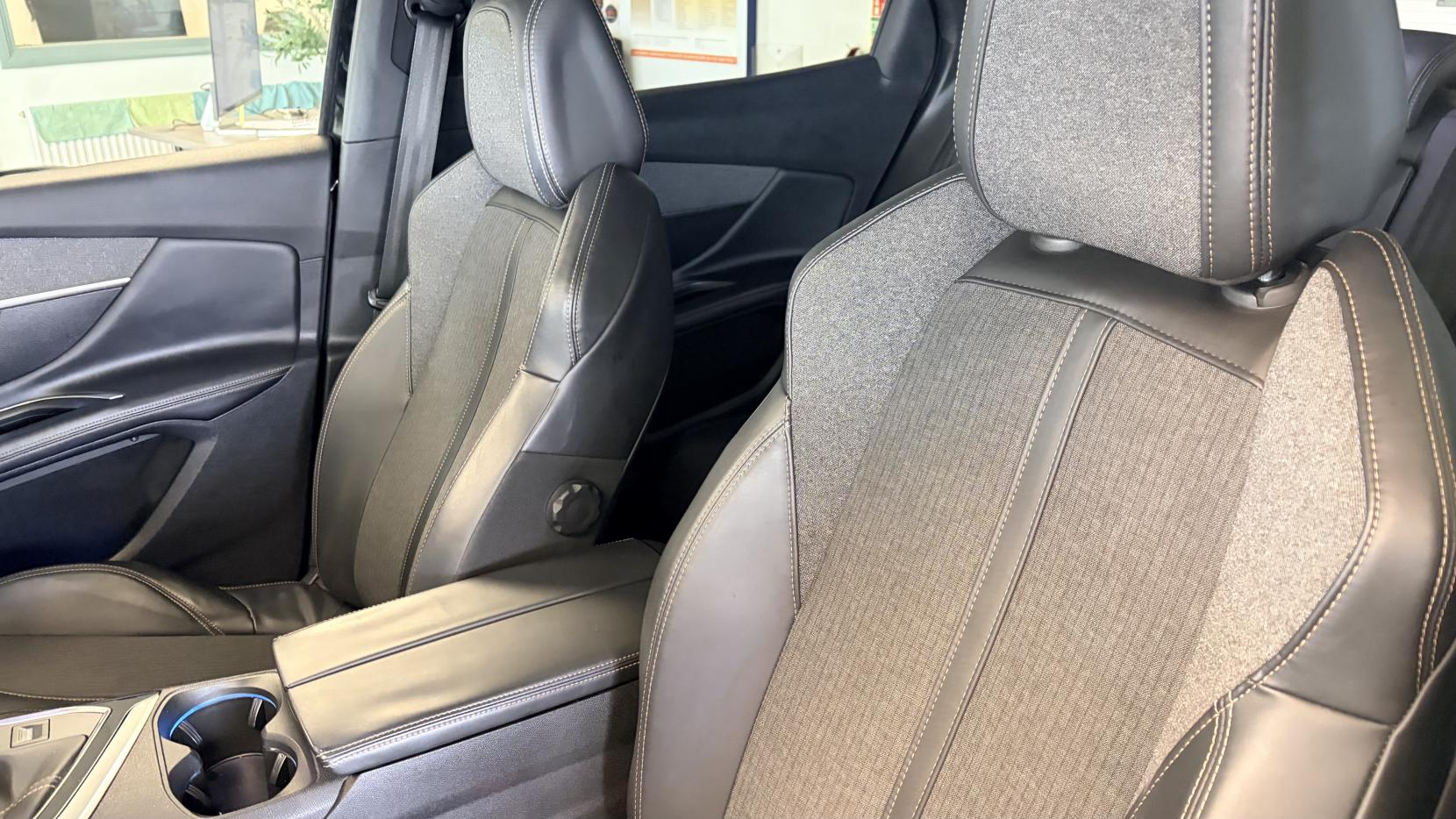 Peugeot 3008 1.2 PureTech GT Line SUV 5dr Petrol Manual Euro 6 (s/s) (130 ps)