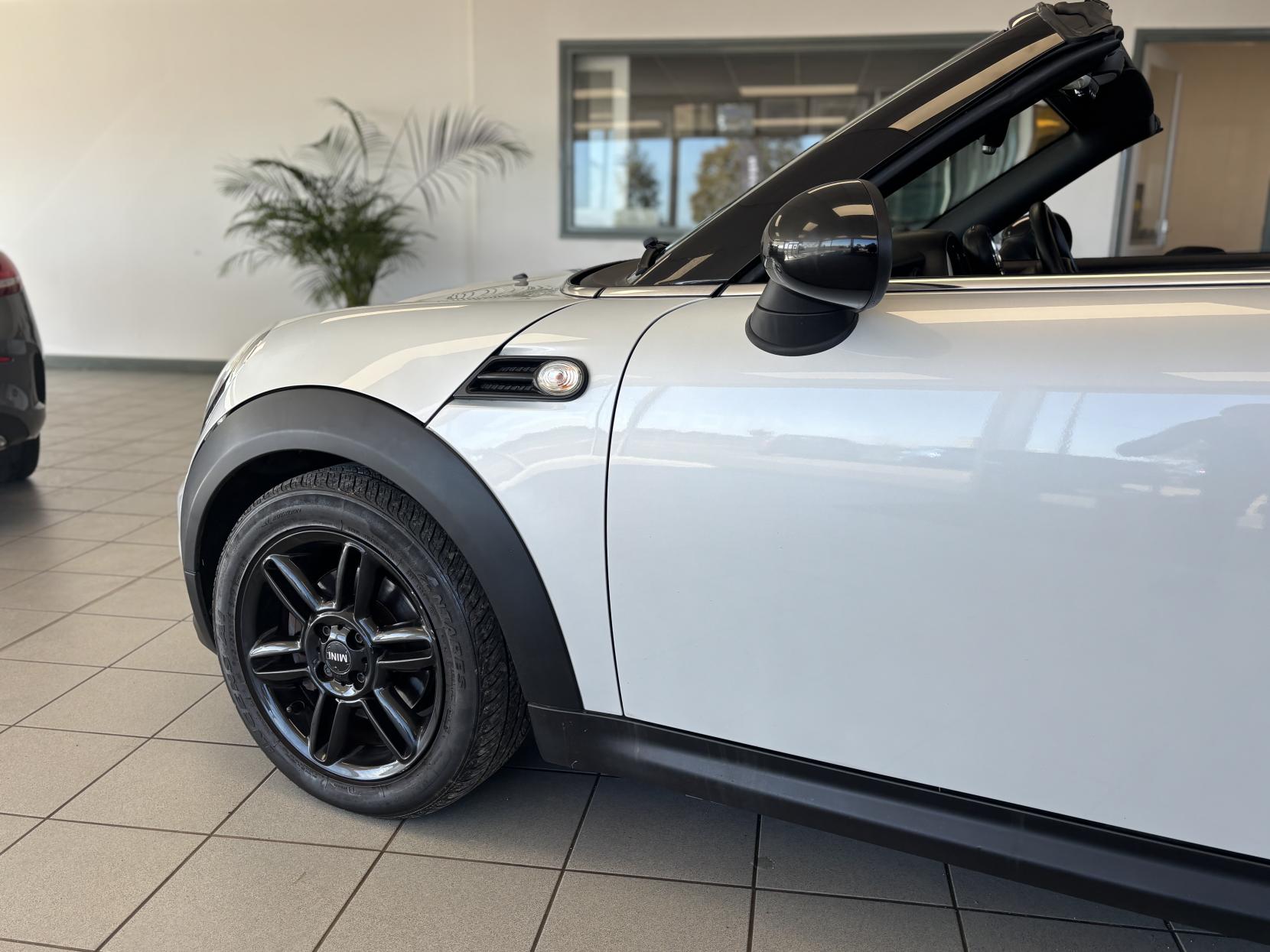 MINI Roadster 1.6 Cooper Convertible 2dr Petrol Manual Euro 5 (s/s) (122 ps)