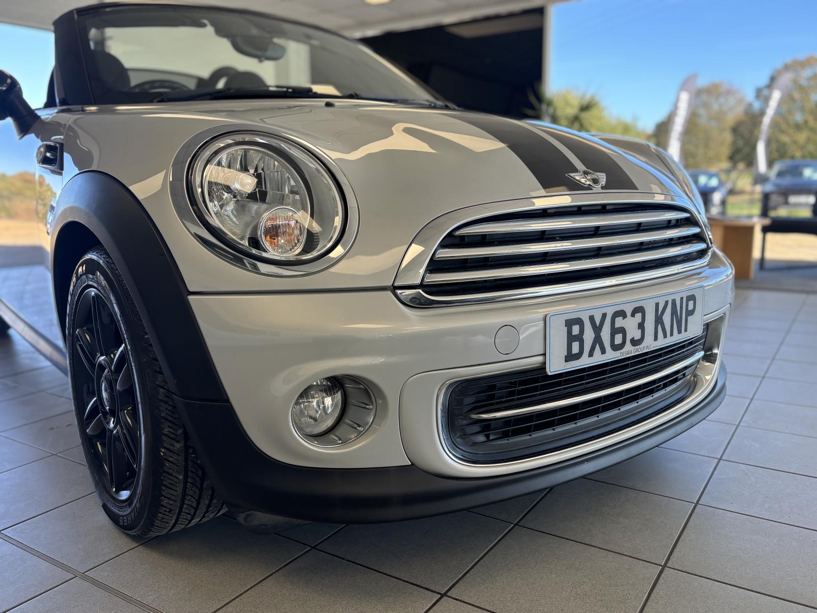 MINI Roadster 1.6 Cooper Convertible 2dr Petrol Manual Euro 5 (s/s) (122 ps)