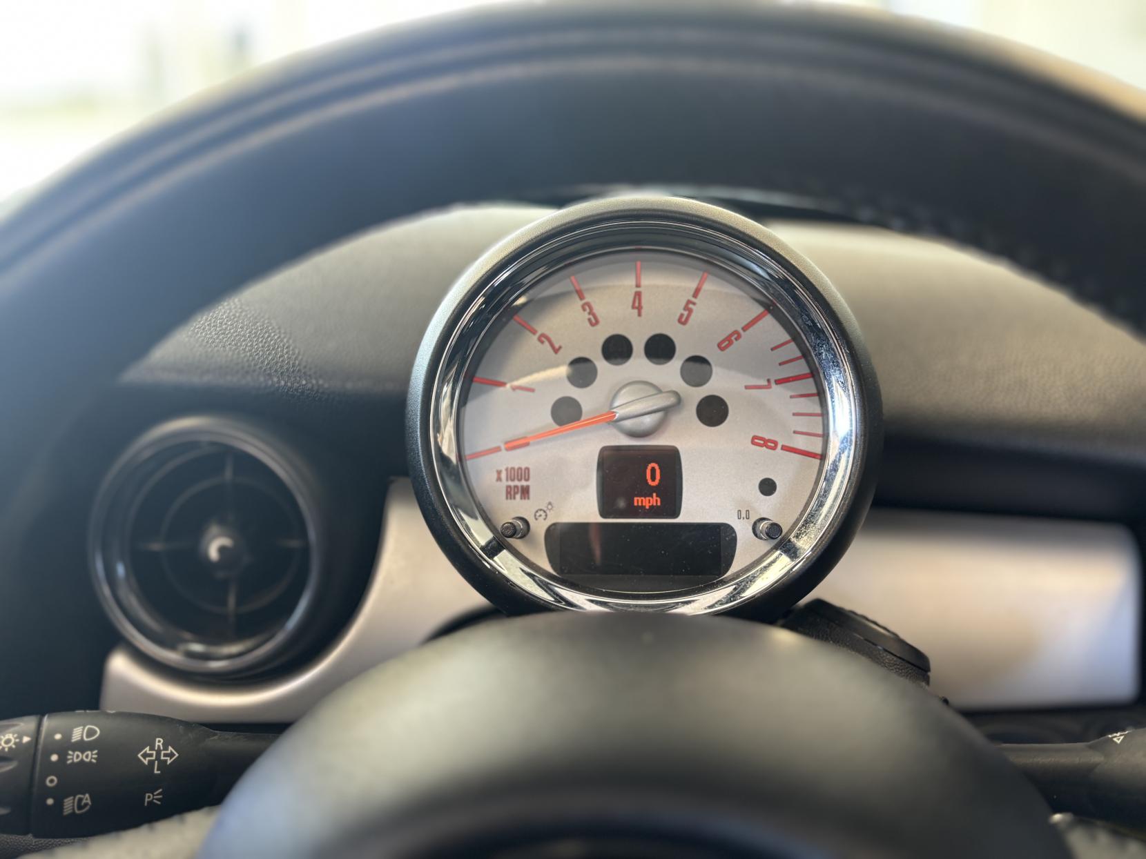 MINI Roadster 1.6 Cooper Convertible 2dr Petrol Manual Euro 5 (s/s) (122 ps)