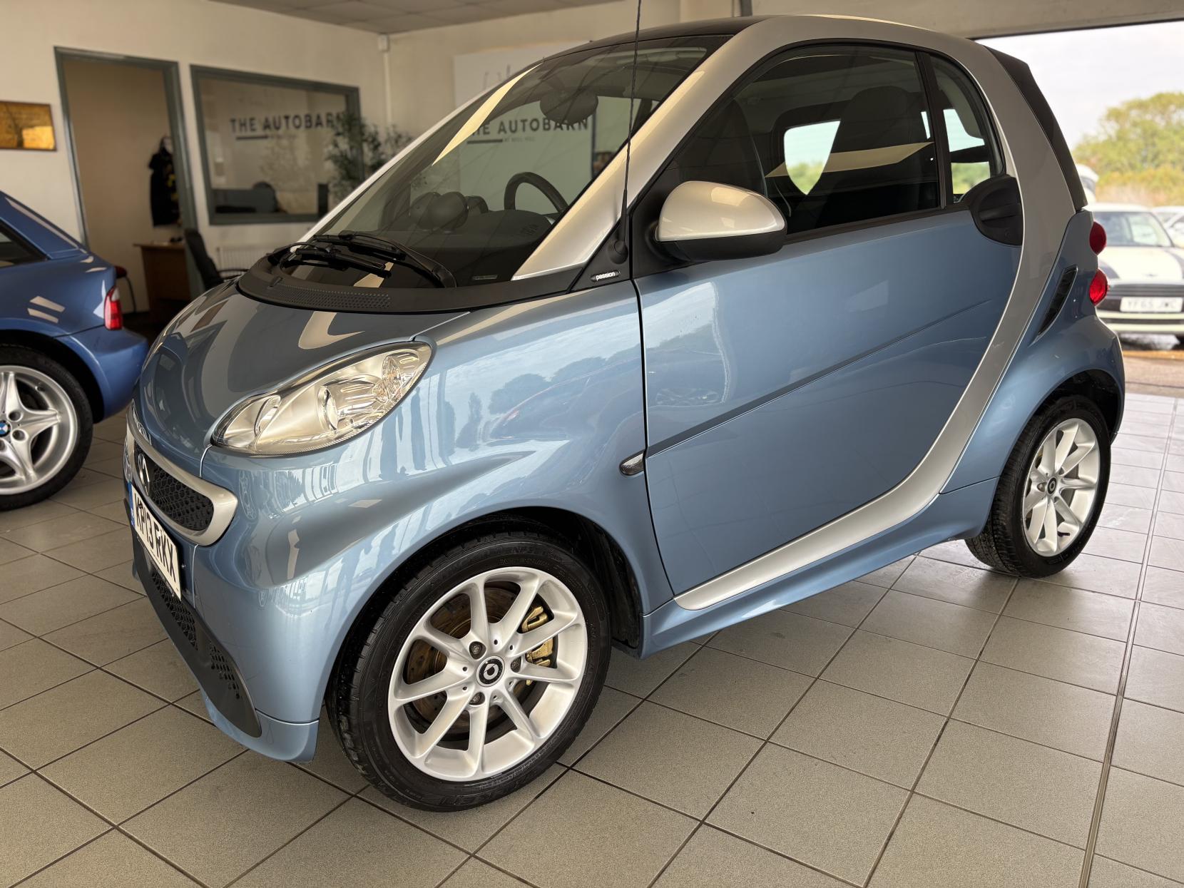 Smart fortwo 1.0 MHD Passion Coupe 2dr Petrol SoftTouch Euro 5 (s/s) (71 bhp)