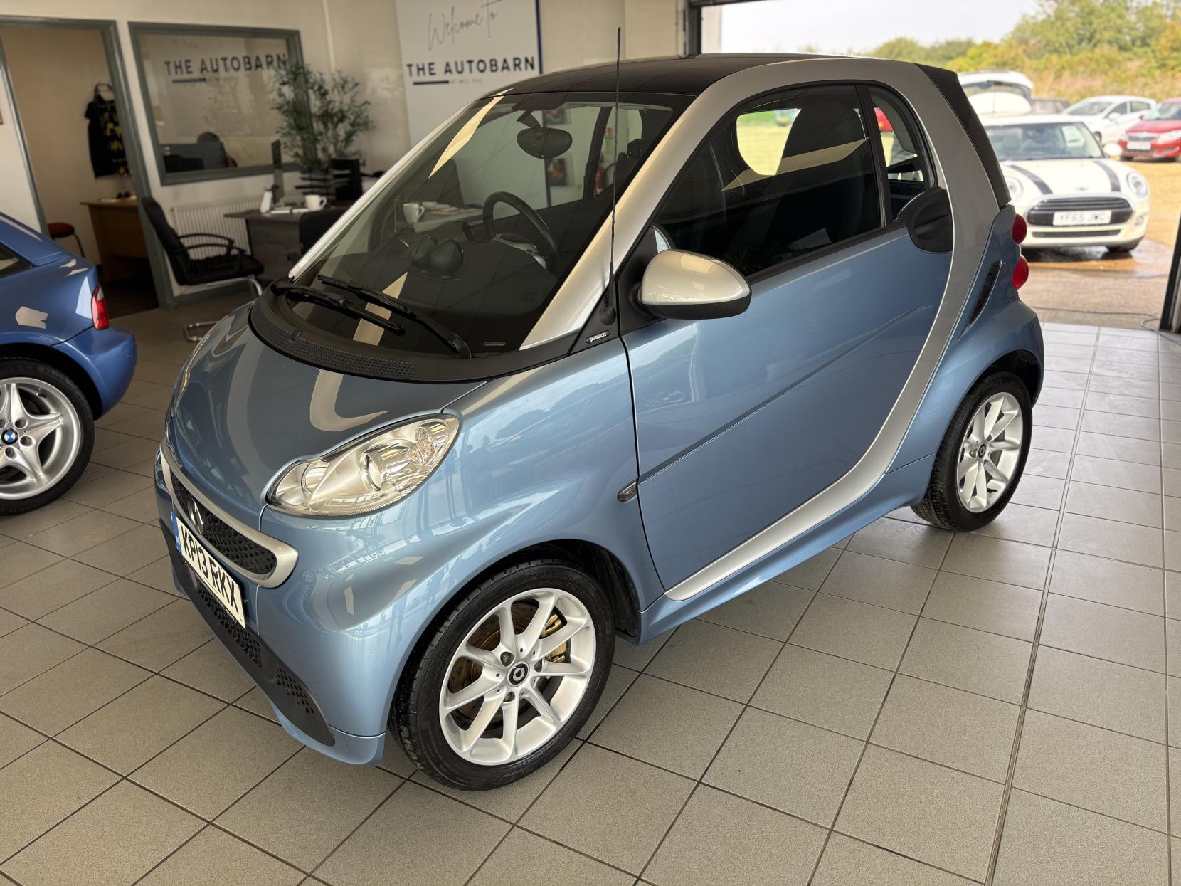 Smart fortwo 1.0 MHD Passion Coupe 2dr Petrol SoftTouch Euro 5 (s/s) (71 bhp)