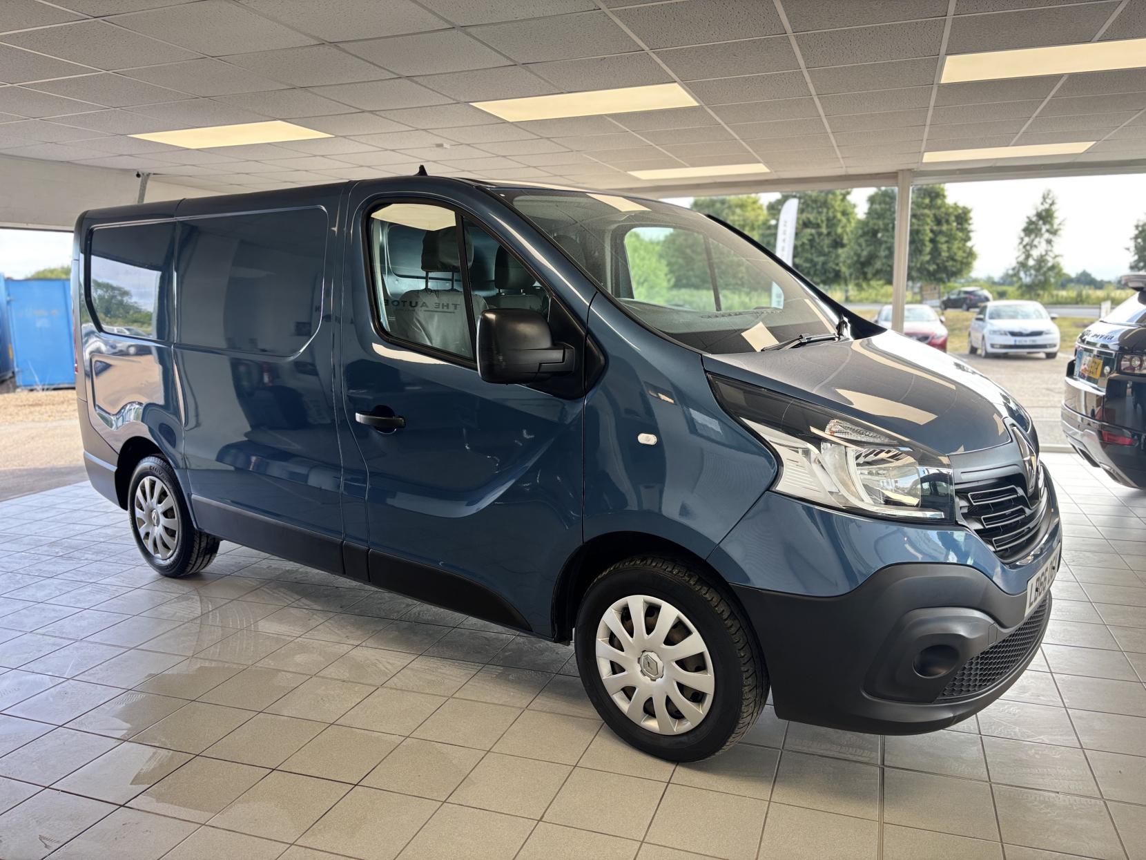 Renault Trafic 1.6 dCi 27 Business Panel Van 5dr Diesel Manual SWB Standard Roof Euro 6 (95 ps)