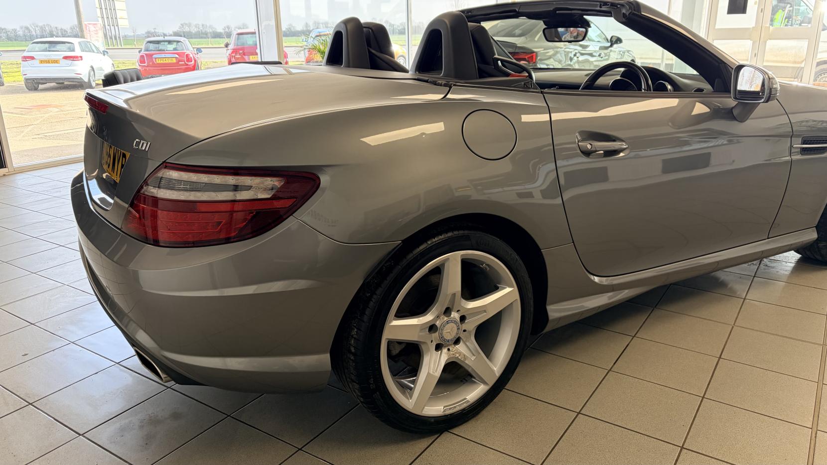 Mercedes-Benz SLK 2.1 SLK250 CDI AMG Sport Convertible 2dr Diesel G-Tronic+ Euro 5 (s/s) (204 ps)