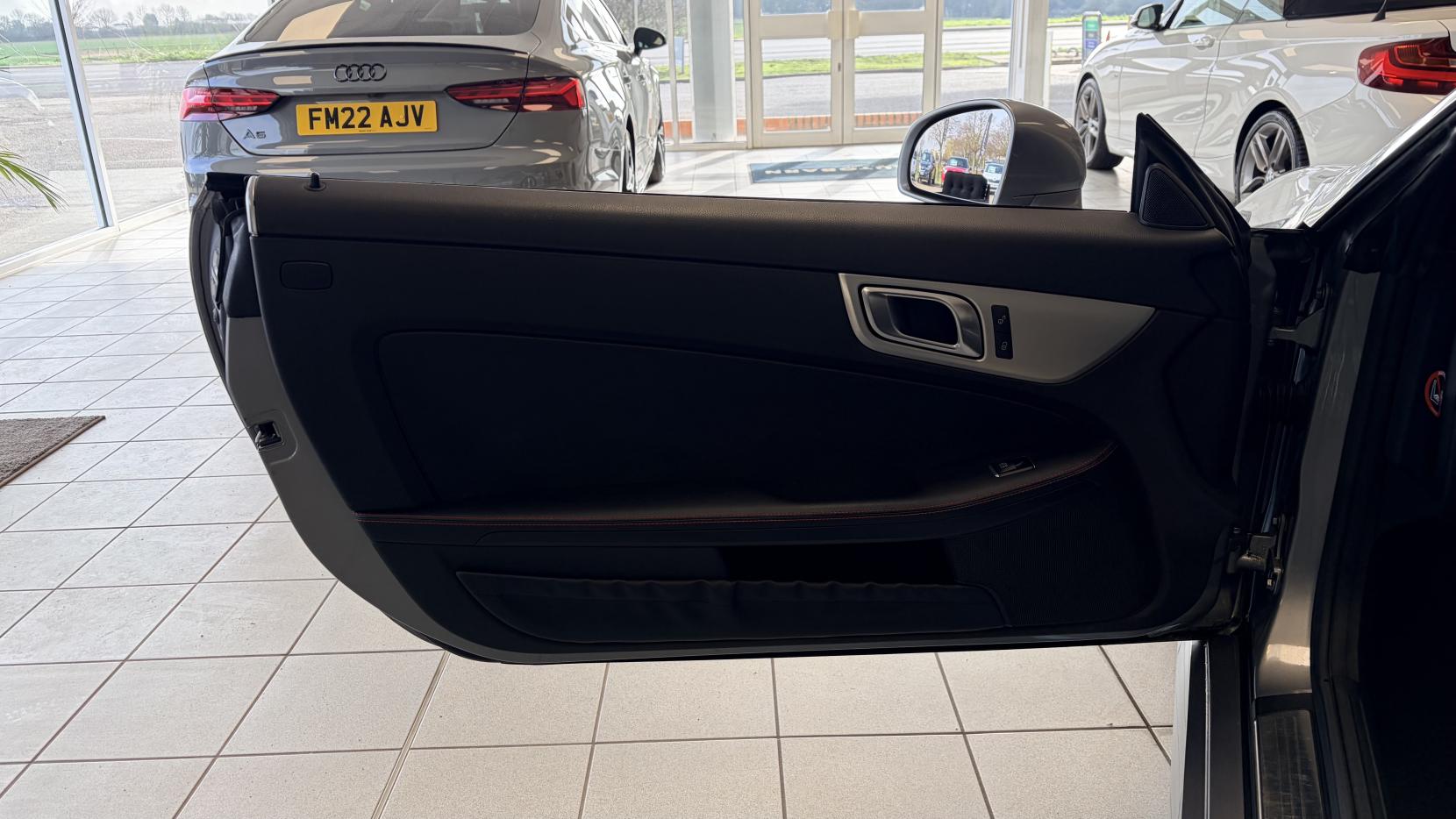 Mercedes-Benz SLK 2.1 SLK250 CDI AMG Sport Convertible 2dr Diesel G-Tronic+ Euro 5 (s/s) (204 ps)