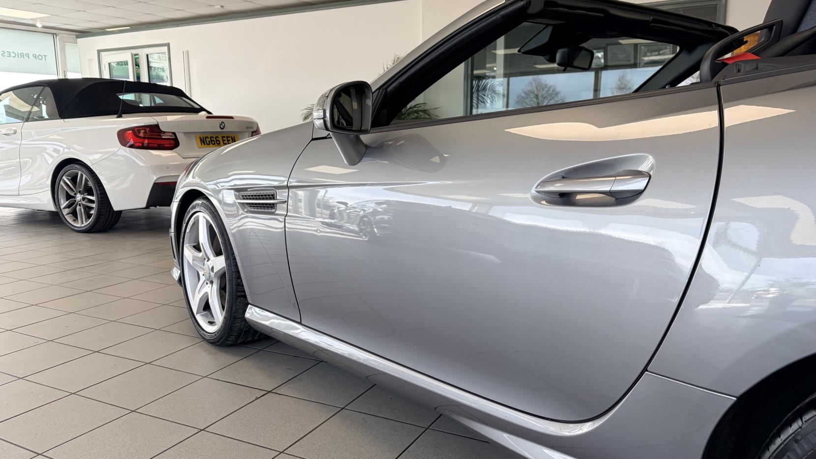 Mercedes-Benz SLK 2.1 SLK250 CDI AMG Sport Convertible 2dr Diesel G-Tronic+ Euro 5 (s/s) (204 ps)