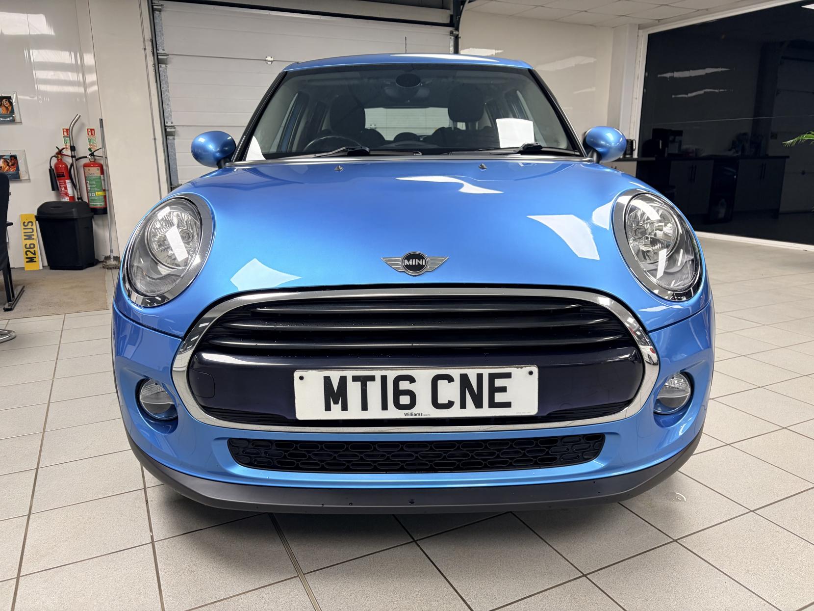 MINI Hatch 1.5 Cooper D Hatchback 5dr Diesel Manual Euro 6 (s/s) (116 ps)
