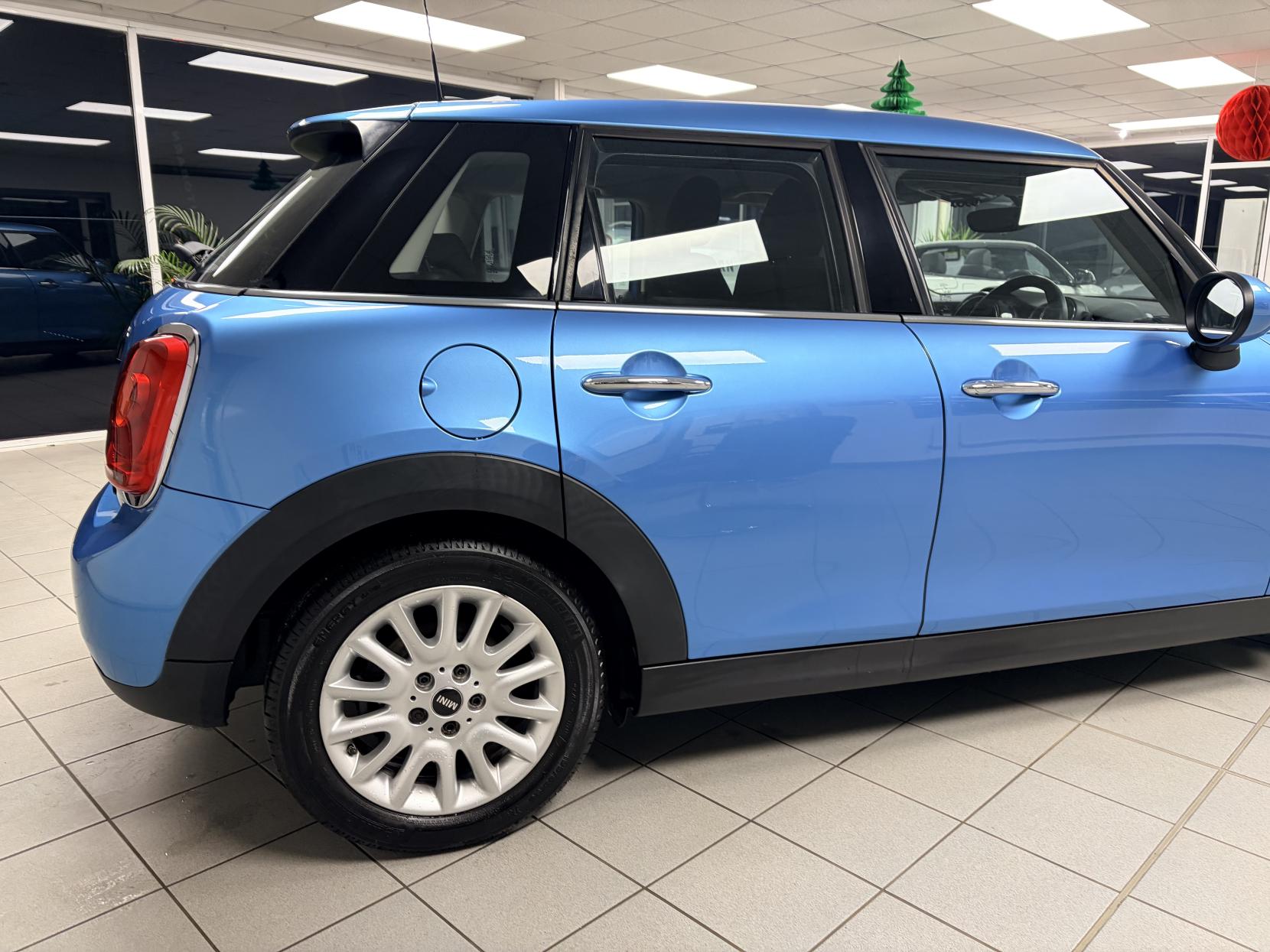 MINI Hatch 1.5 Cooper D Hatchback 5dr Diesel Manual Euro 6 (s/s) (116 ps)