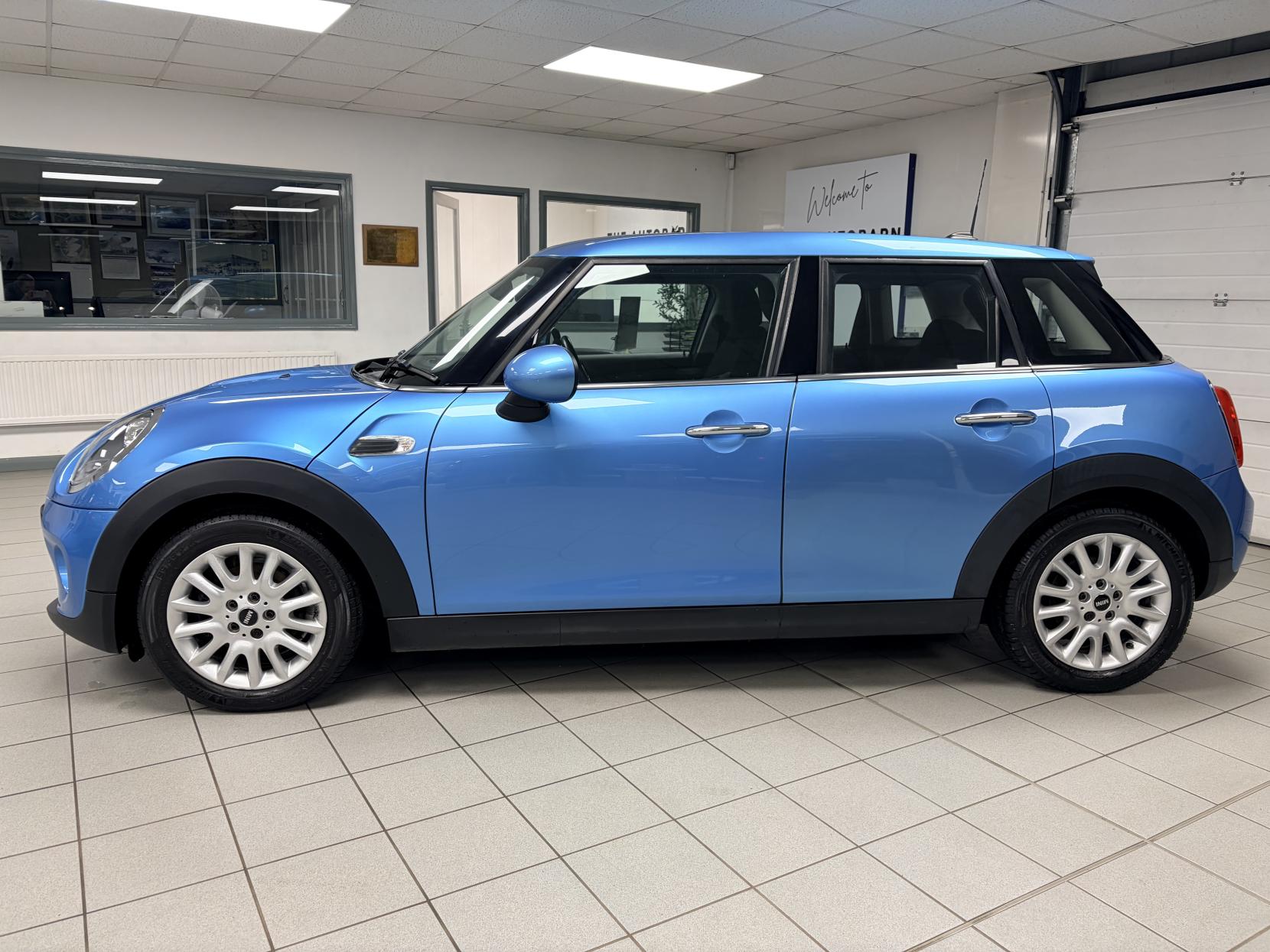 MINI Hatch 1.5 Cooper D Hatchback 5dr Diesel Manual Euro 6 (s/s) (116 ps)