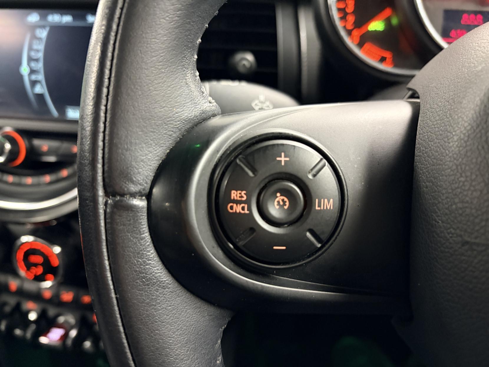 MINI Hatch 1.5 Cooper D Hatchback 5dr Diesel Manual Euro 6 (s/s) (116 ps)