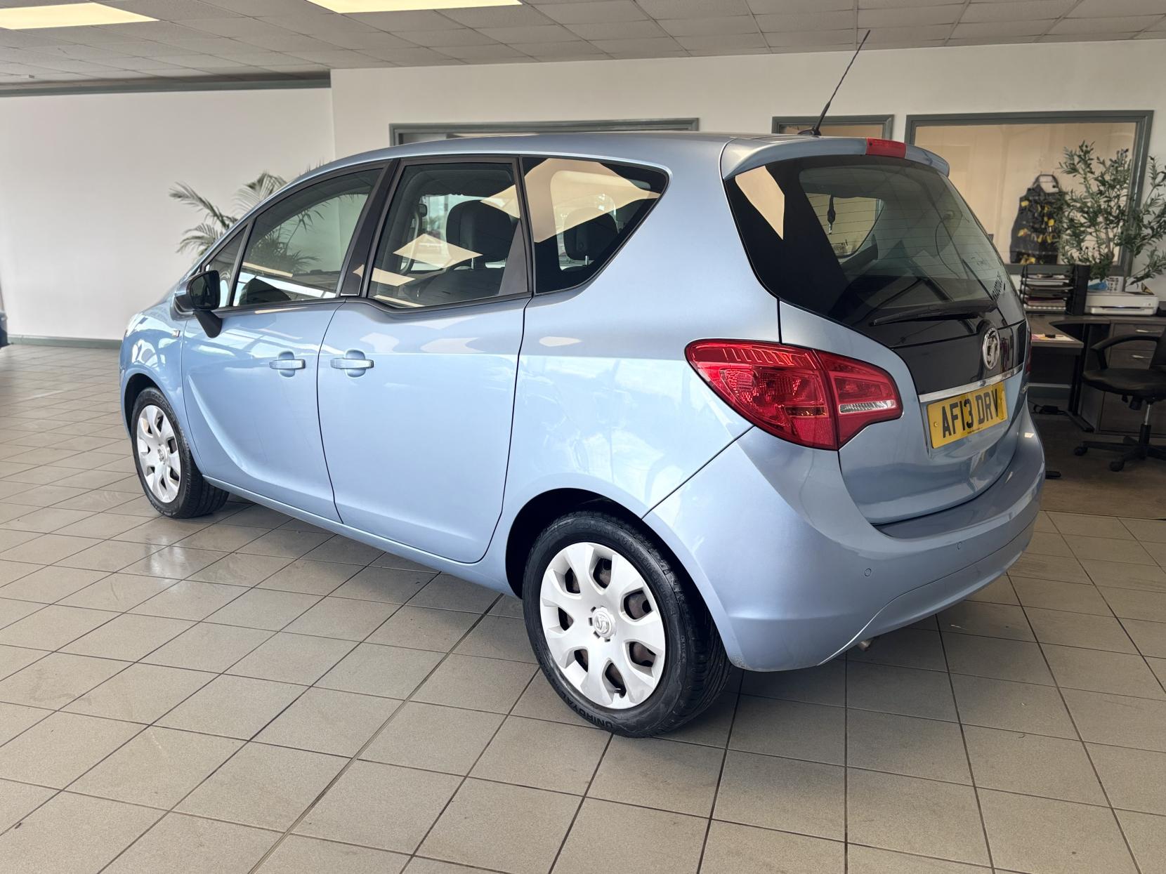 Vauxhall Meriva 1.4T 16V Exclusiv MPV 5dr Petrol Manual Euro 5 (120 ps)