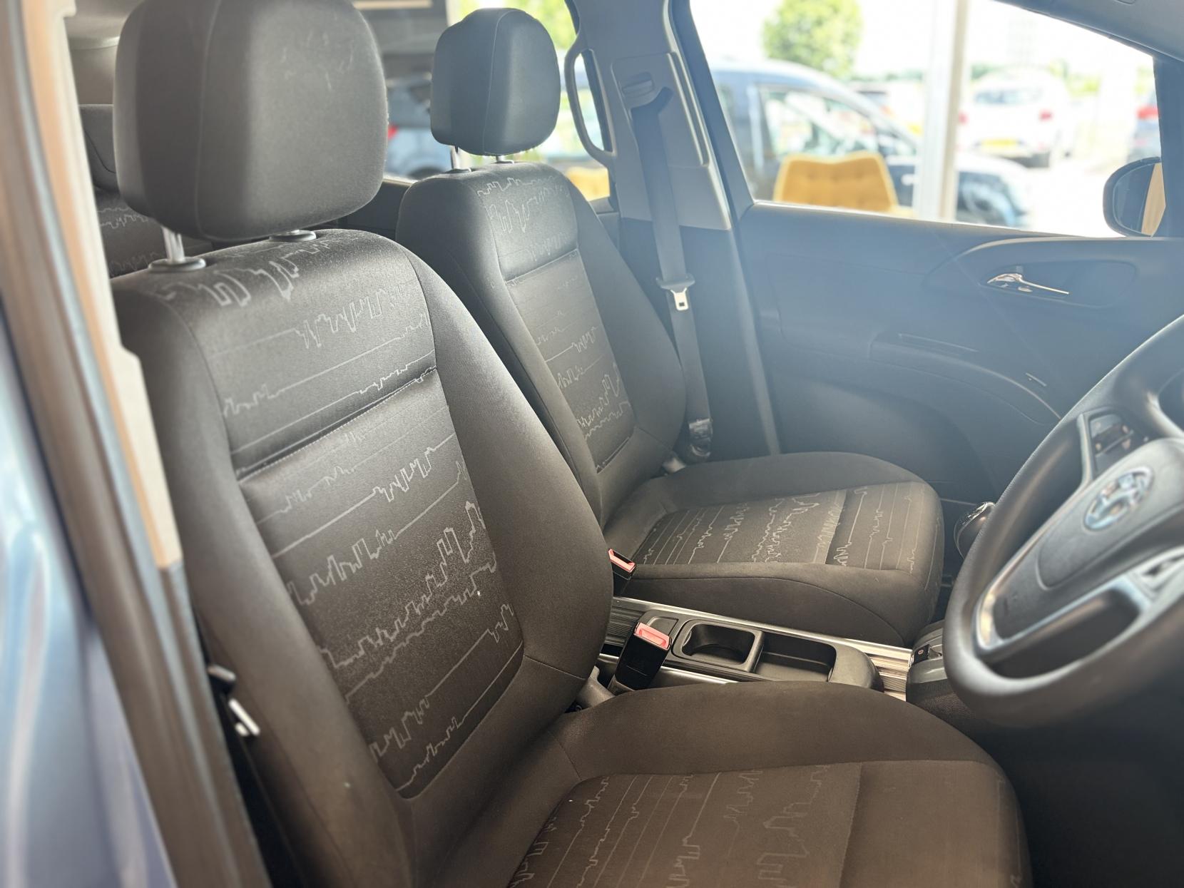 Vauxhall Meriva 1.4T 16V Exclusiv MPV 5dr Petrol Manual Euro 5 (120 ps)
