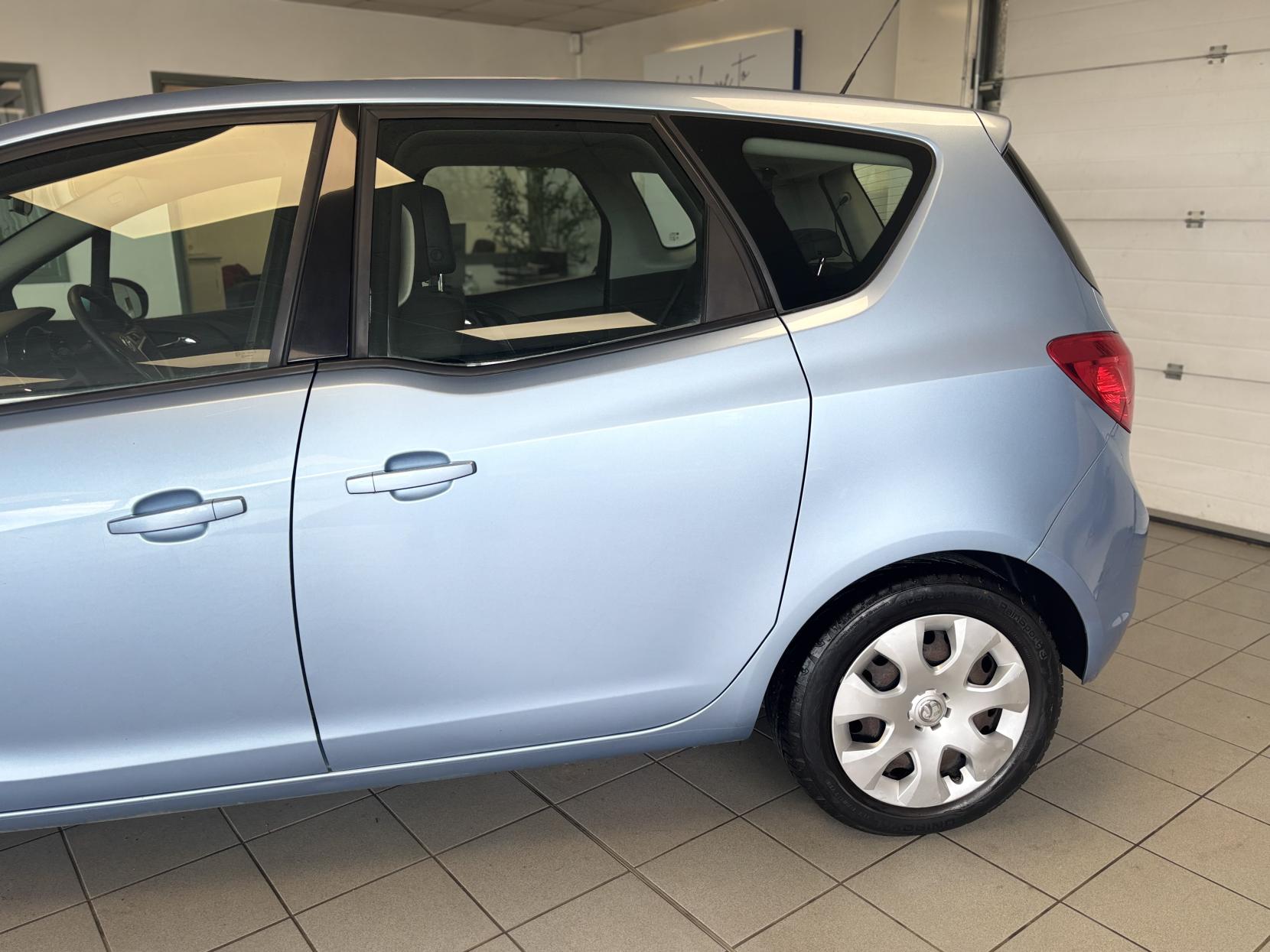 Vauxhall Meriva 1.4T 16V Exclusiv MPV 5dr Petrol Manual Euro 5 (120 ps)