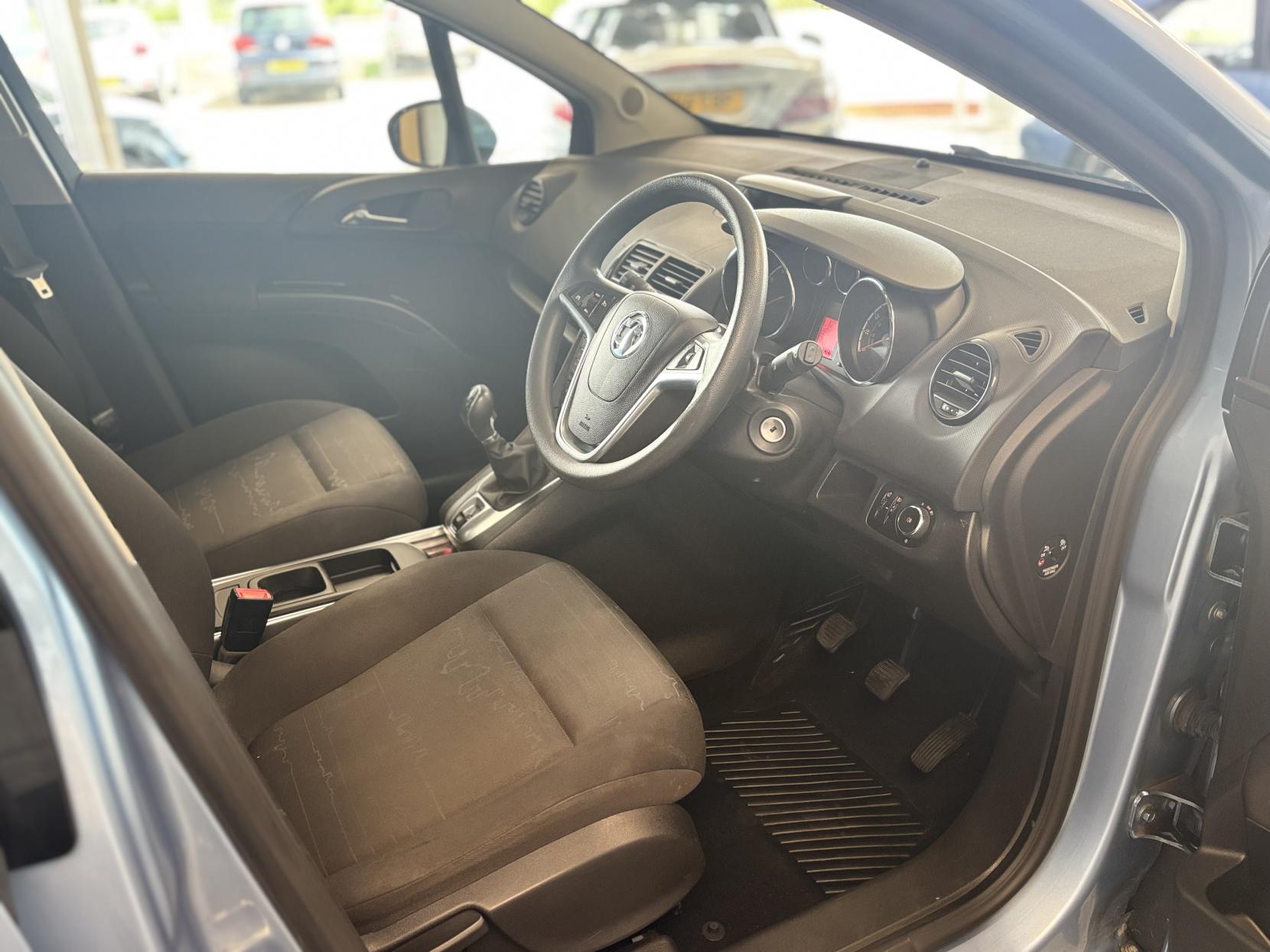 Vauxhall Meriva 1.4T 16V Exclusiv MPV 5dr Petrol Manual Euro 5 (120 ps)