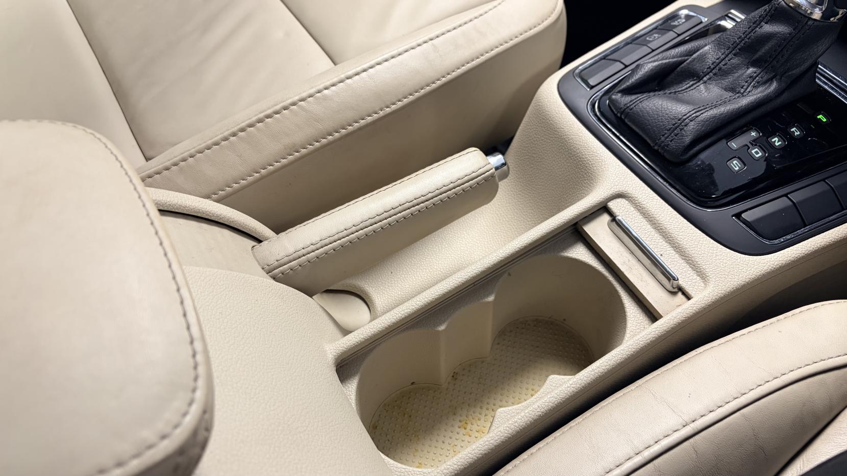 Skoda Superb 2.0 TDI Elegance Estate 5dr Diesel DSG Euro 5 (s/s) (170 ps)