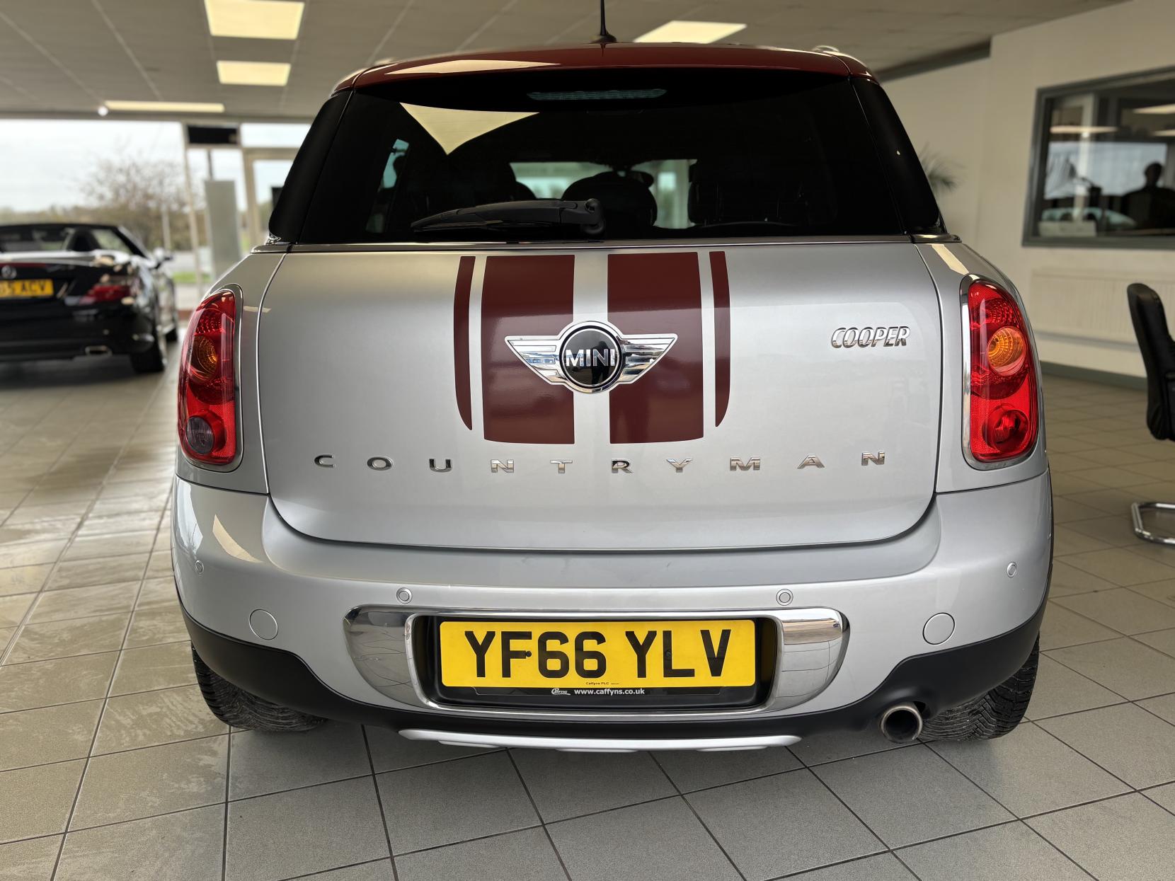 MINI Countryman 1.6 Cooper Park Lane SUV 5dr Petrol Auto ALL4 Euro 6 (122 ps)