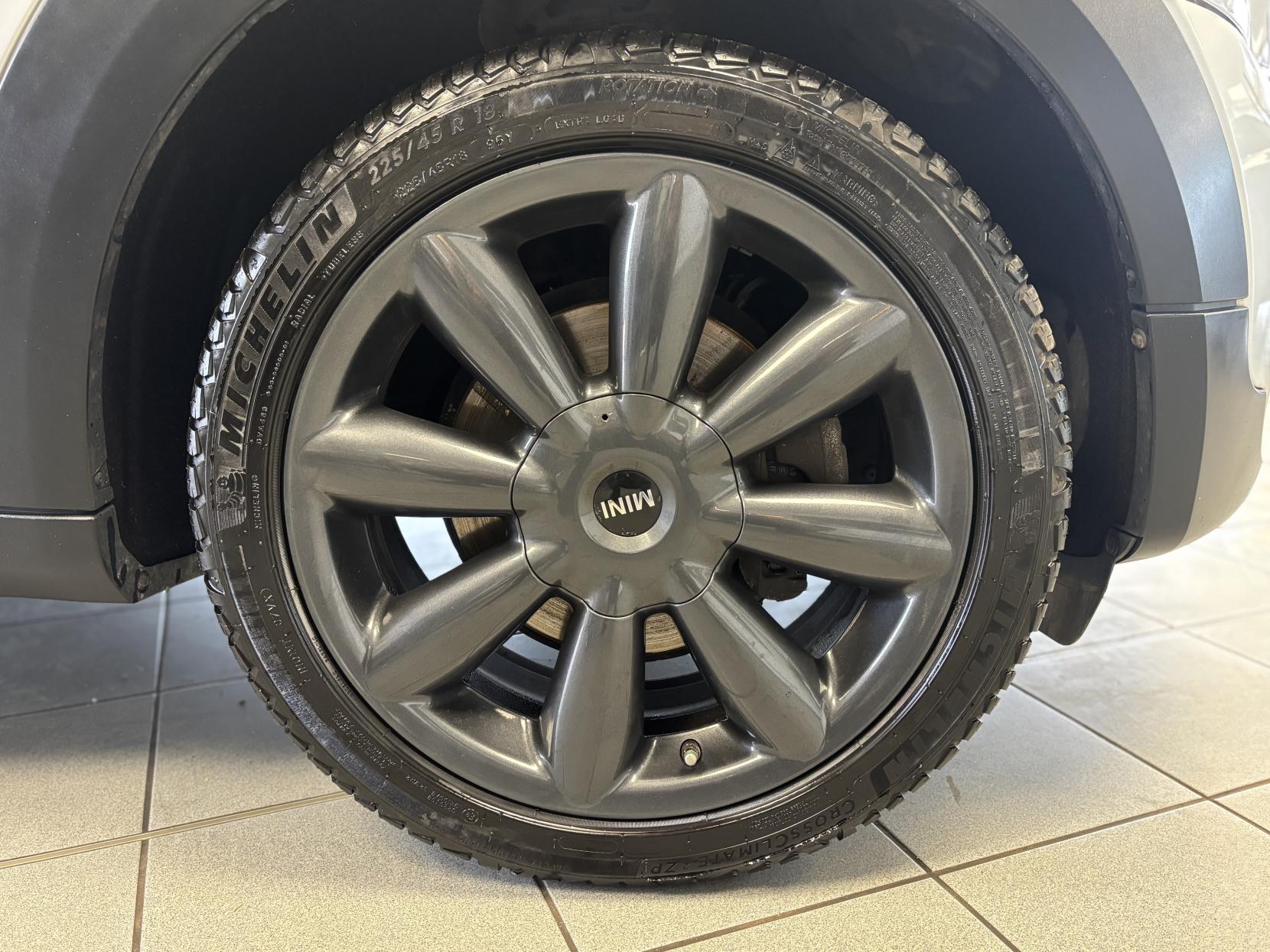 MINI Countryman 1.6 Cooper Park Lane SUV 5dr Petrol Auto ALL4 Euro 6 (122 ps)