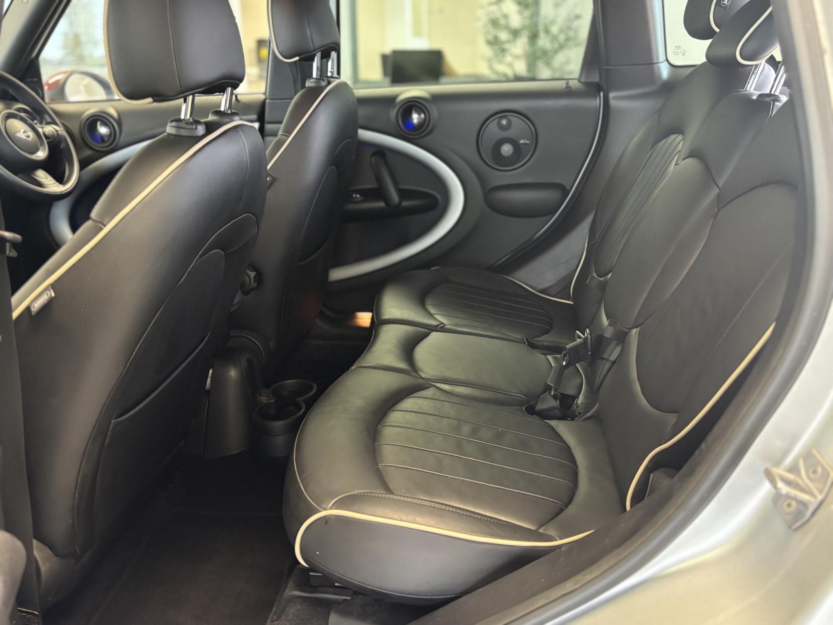 MINI Countryman 1.6 Cooper Park Lane SUV 5dr Petrol Auto ALL4 Euro 6 (122 ps)