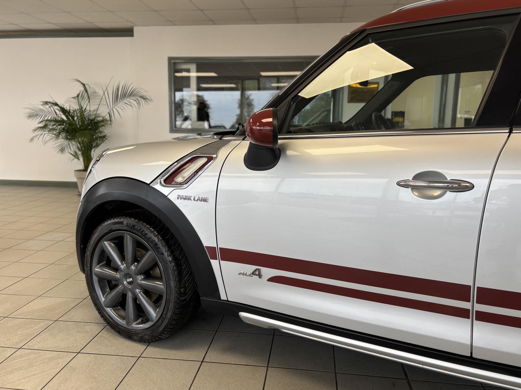 MINI Countryman 1.6 Cooper Park Lane SUV 5dr Petrol Auto ALL4 Euro 6 (122 ps)