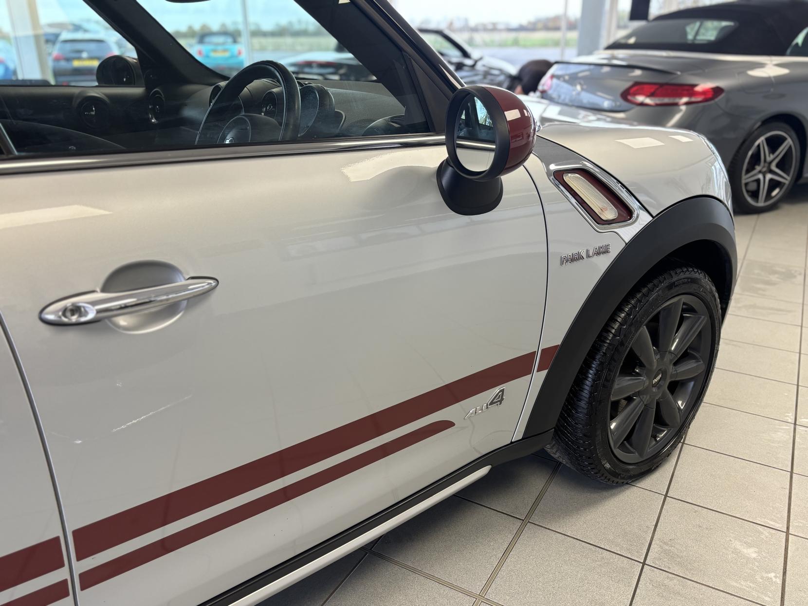 MINI Countryman 1.6 Cooper Park Lane SUV 5dr Petrol Auto ALL4 Euro 6 (122 ps)