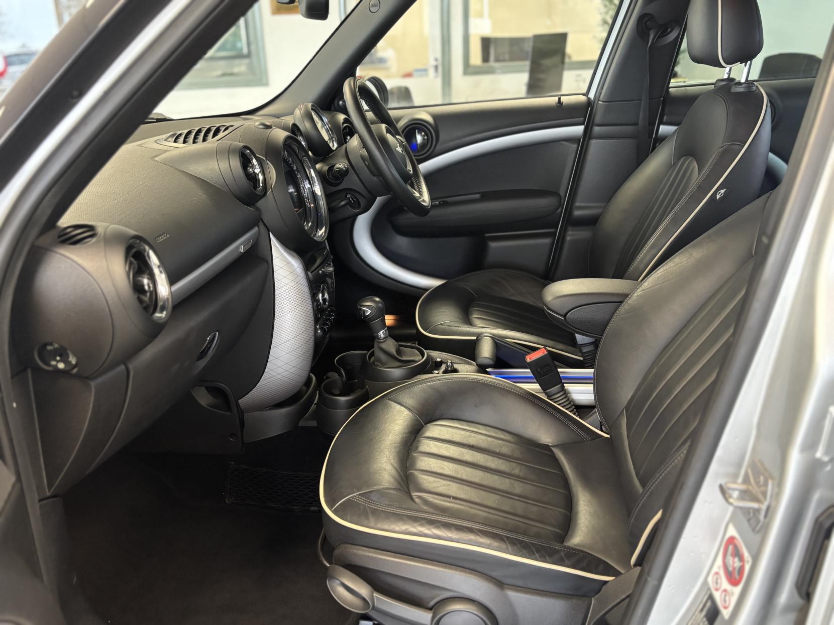 MINI Countryman 1.6 Cooper Park Lane SUV 5dr Petrol Auto ALL4 Euro 6 (122 ps)