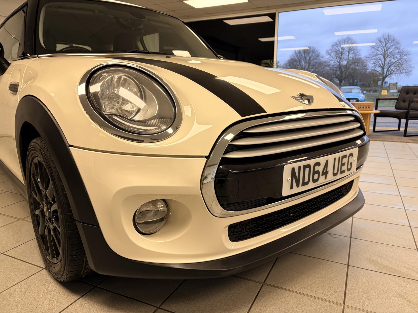 MINI Hatch 1.5 Cooper D Hatchback 3dr Diesel Manual Euro 6 (s/s) (116 ps)